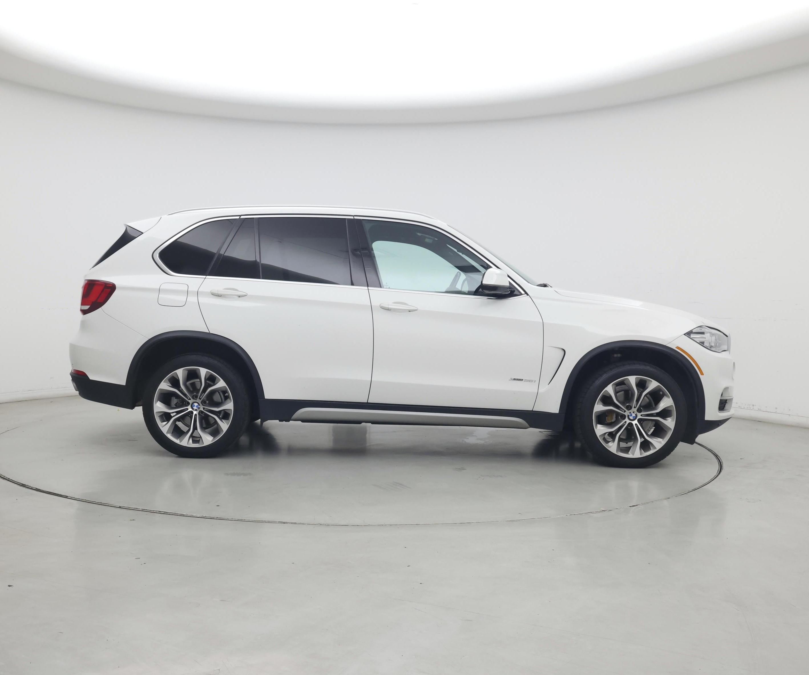 Thumbnail: 2017 BMW X5 - 7