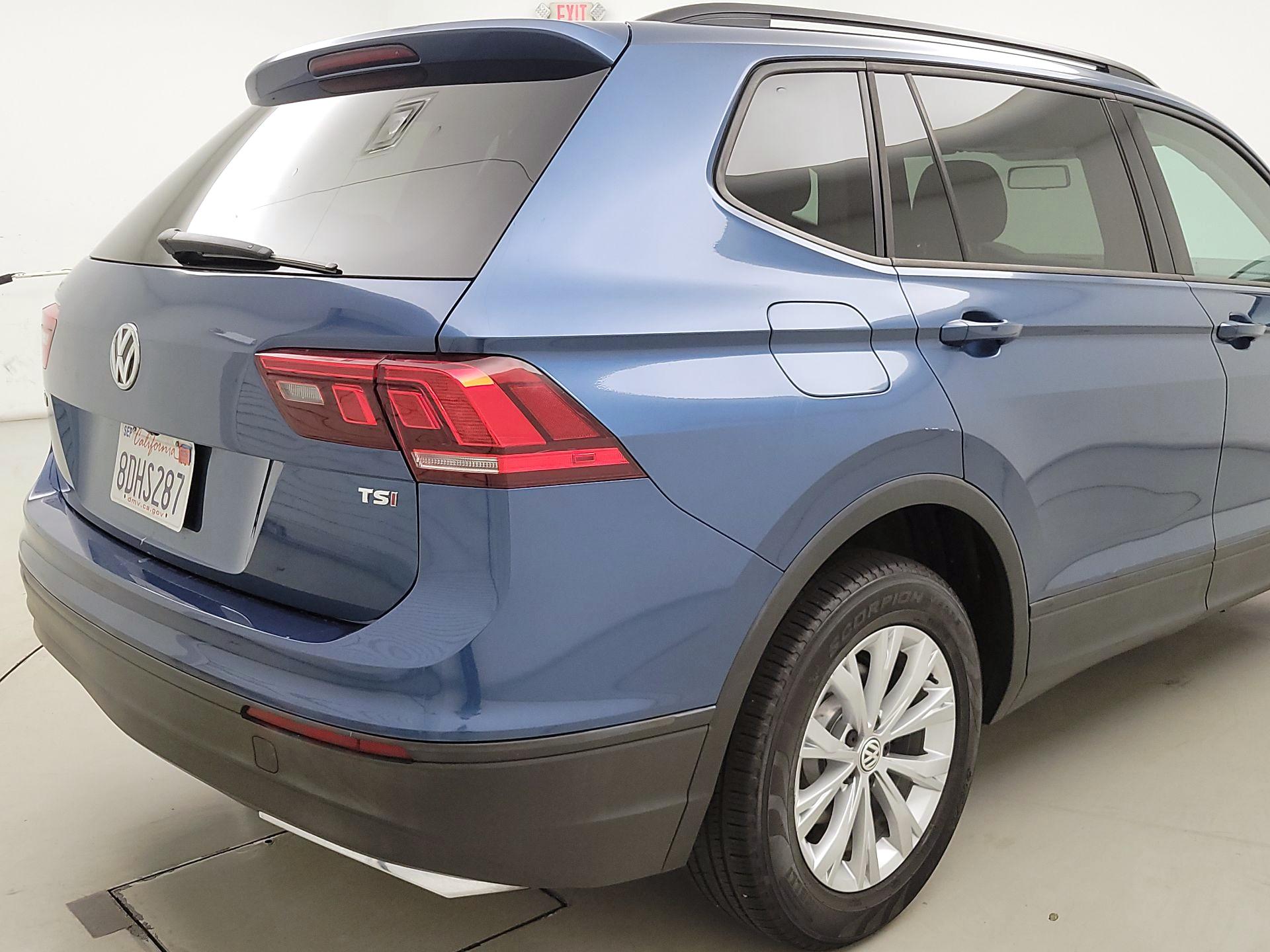Thumbnail: 2018 Volkswagen Tiguan - 5