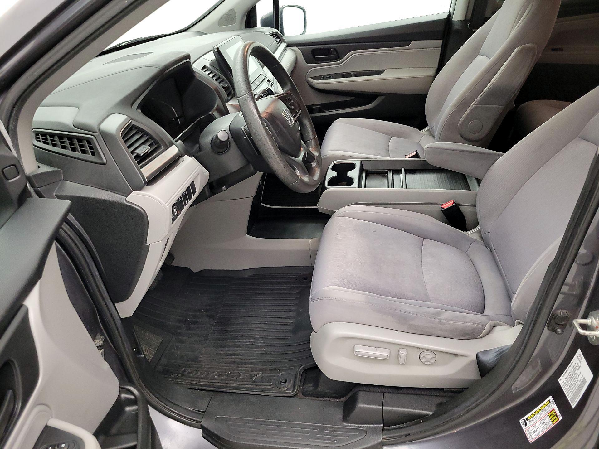 Thumbnail: 2019 Honda Odyssey - 11