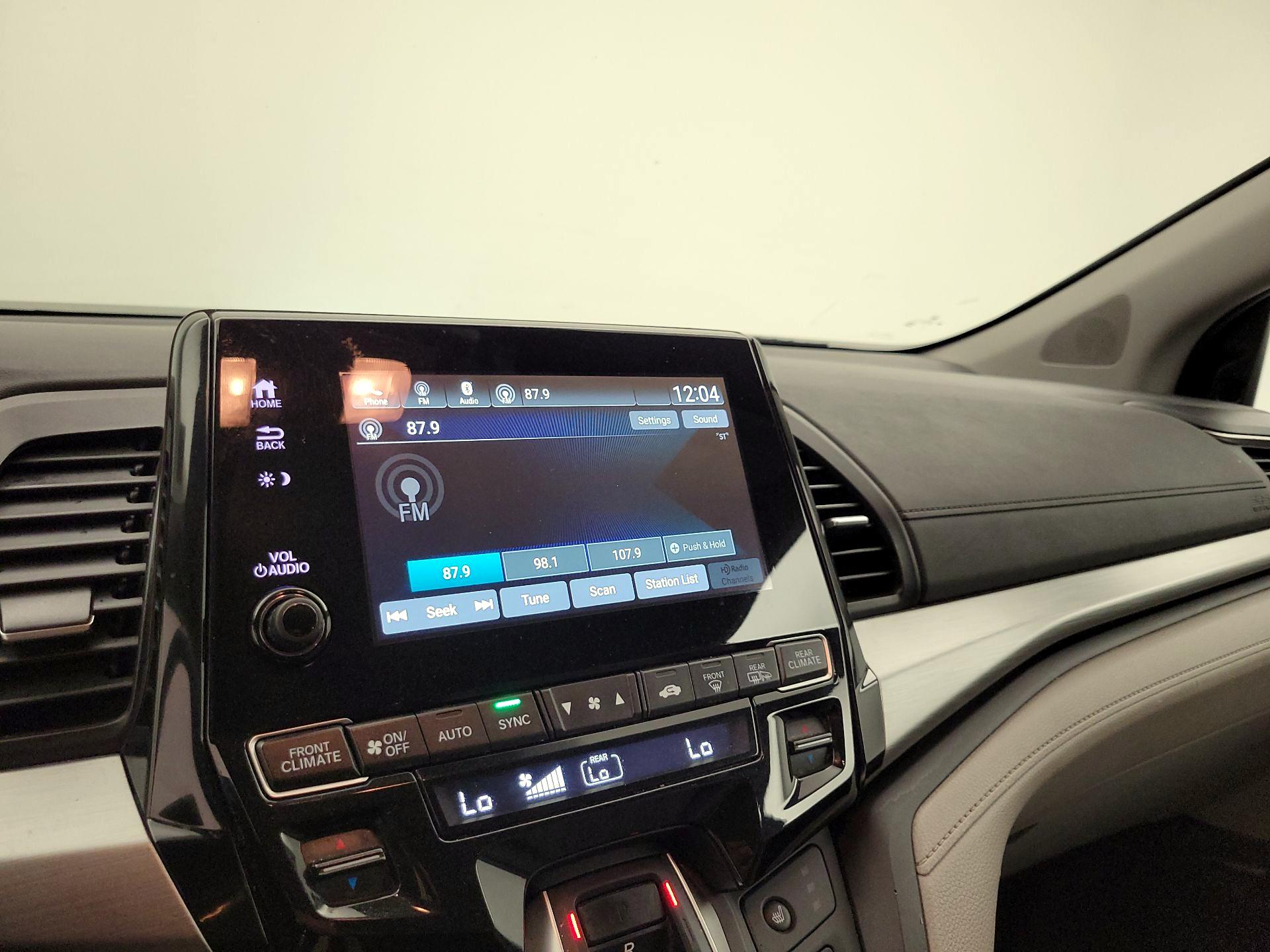 Thumbnail: 2019 Honda Odyssey - 15