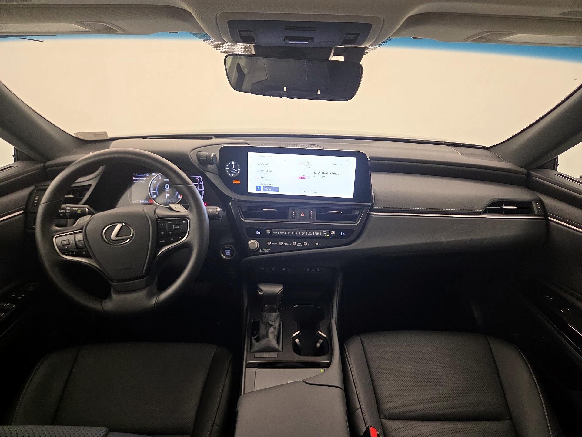Thumbnail: 2025 Lexus ES - 9