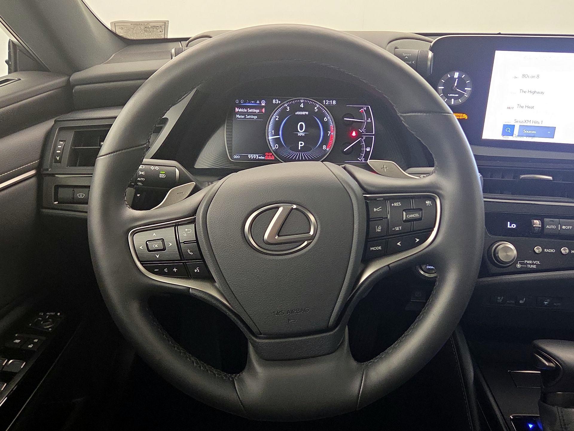 Thumbnail: 2025 Lexus ES - 10
