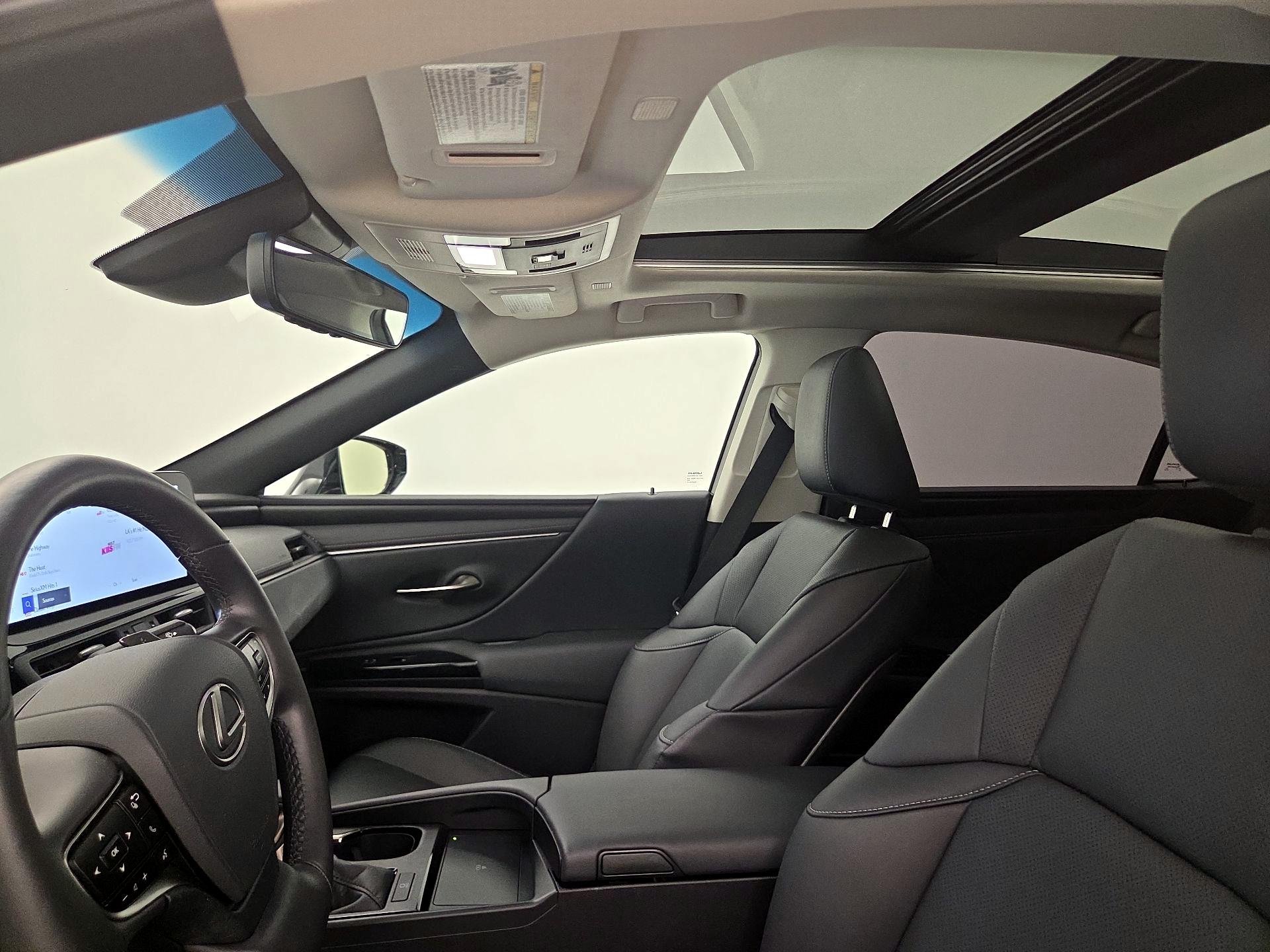 Thumbnail: 2025 Lexus ES - 19
