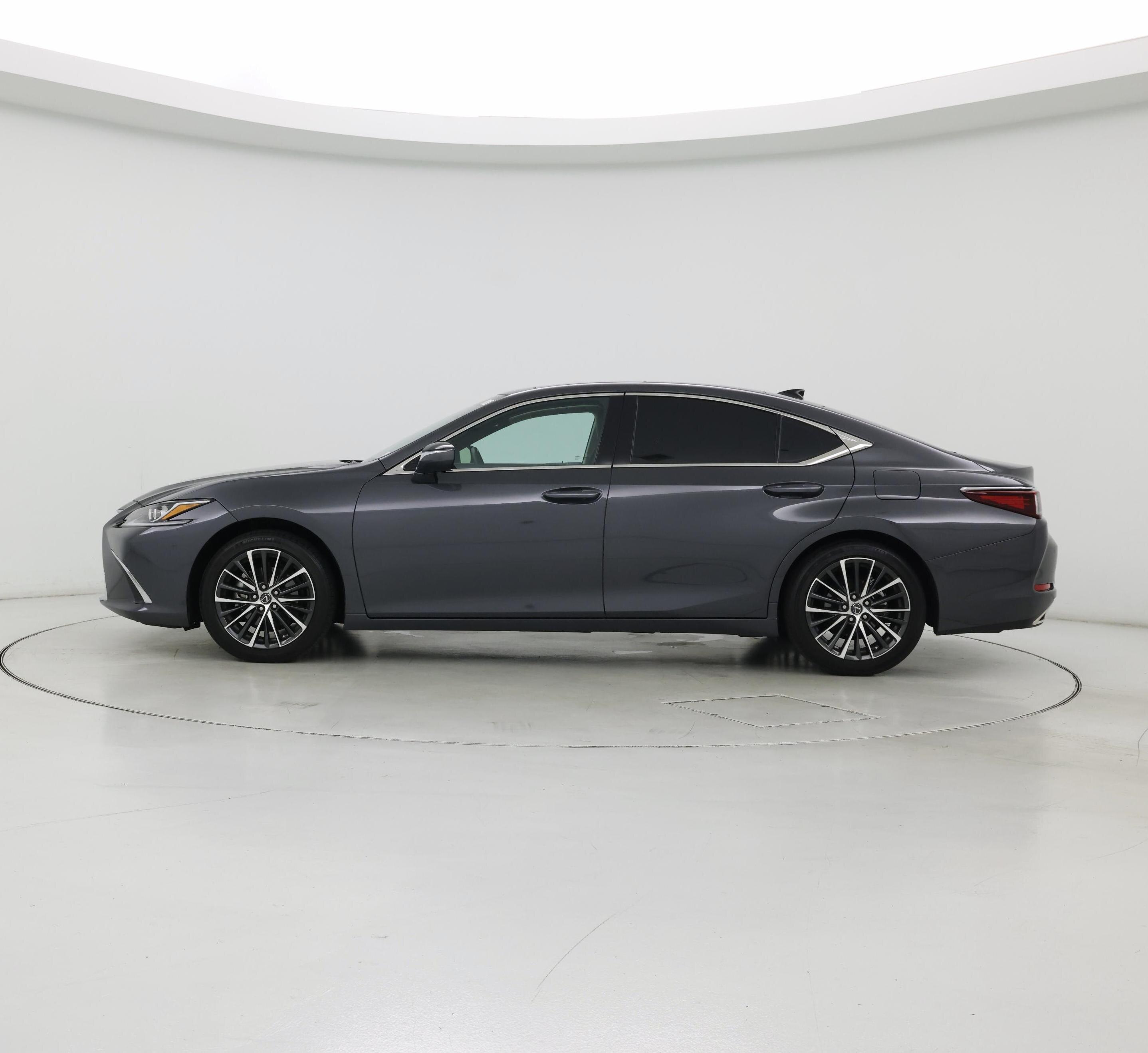 Thumbnail: 2025 Lexus ES - 3
