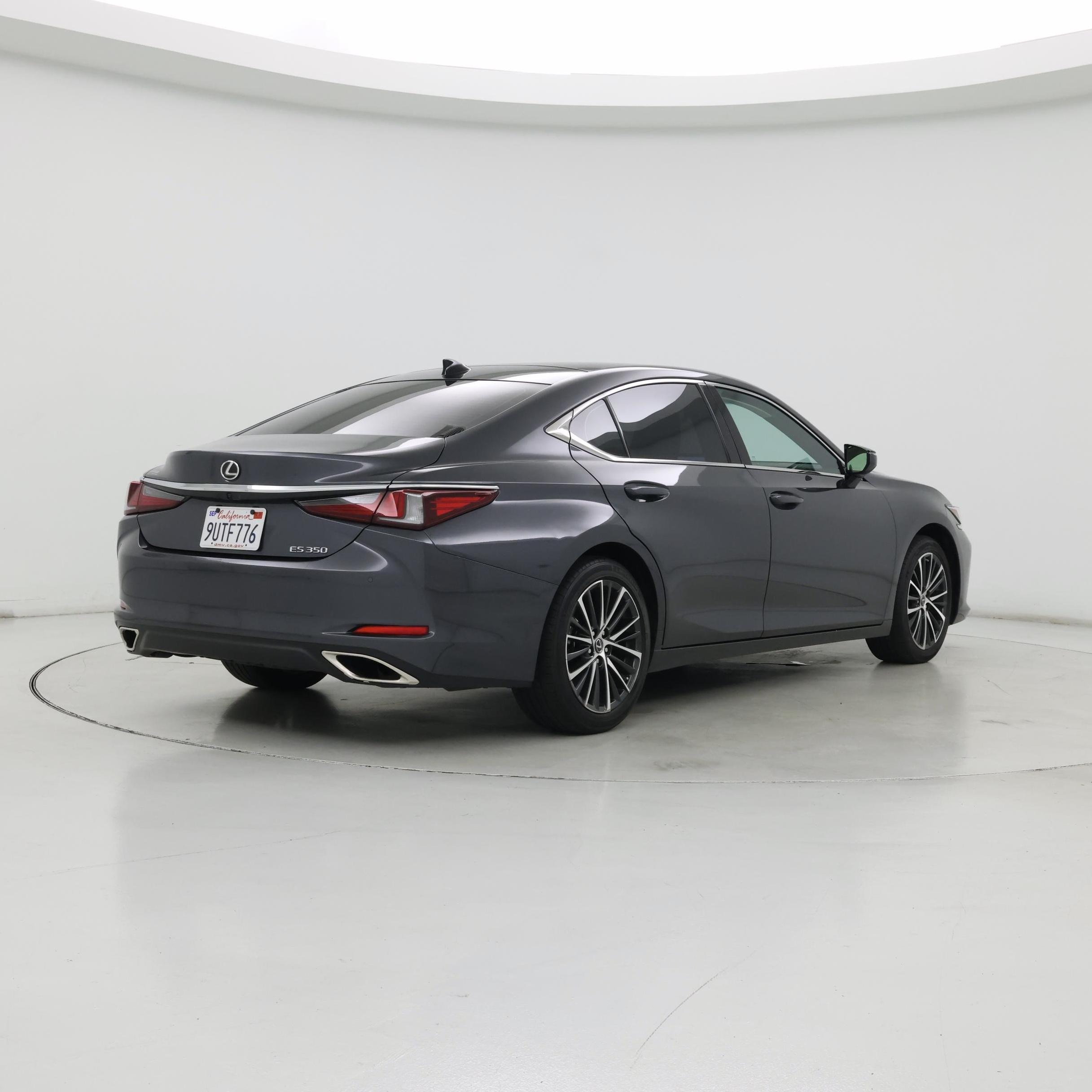 Thumbnail: 2025 Lexus ES - 8