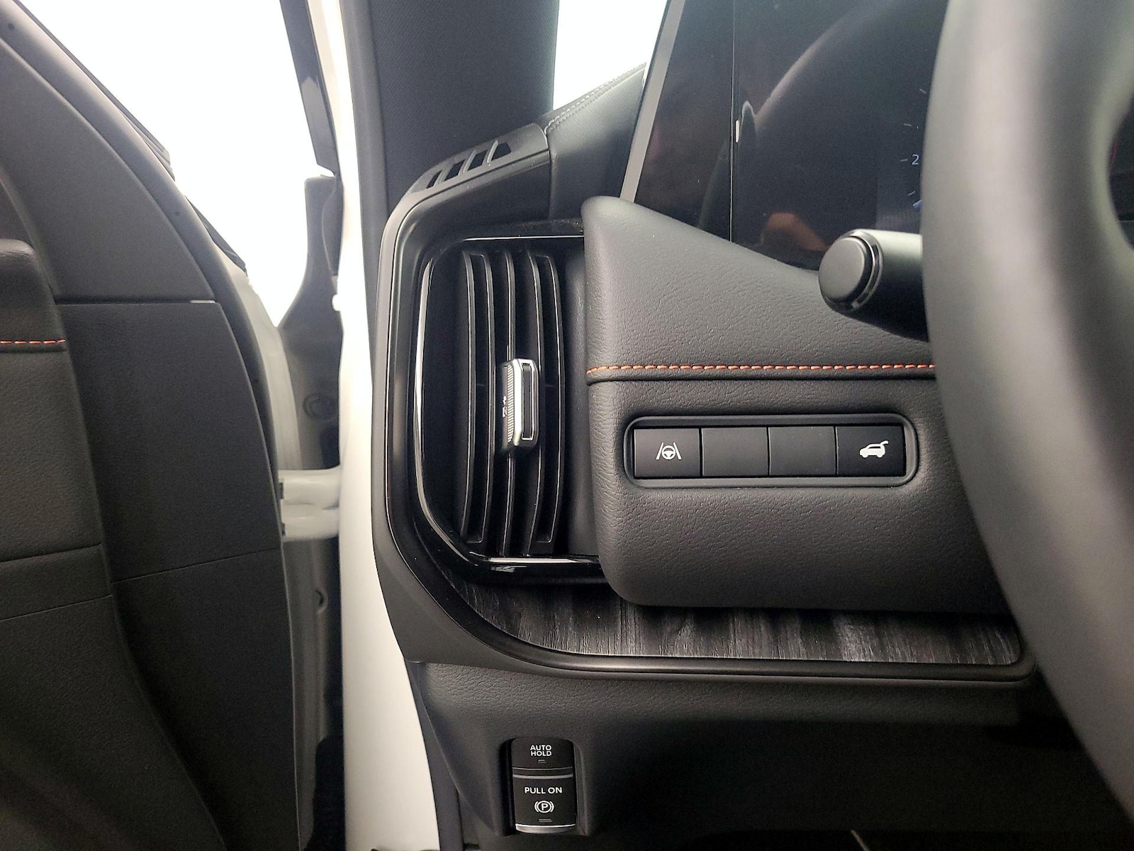 2026 Nissan Armada PRO-4X - Photo 14