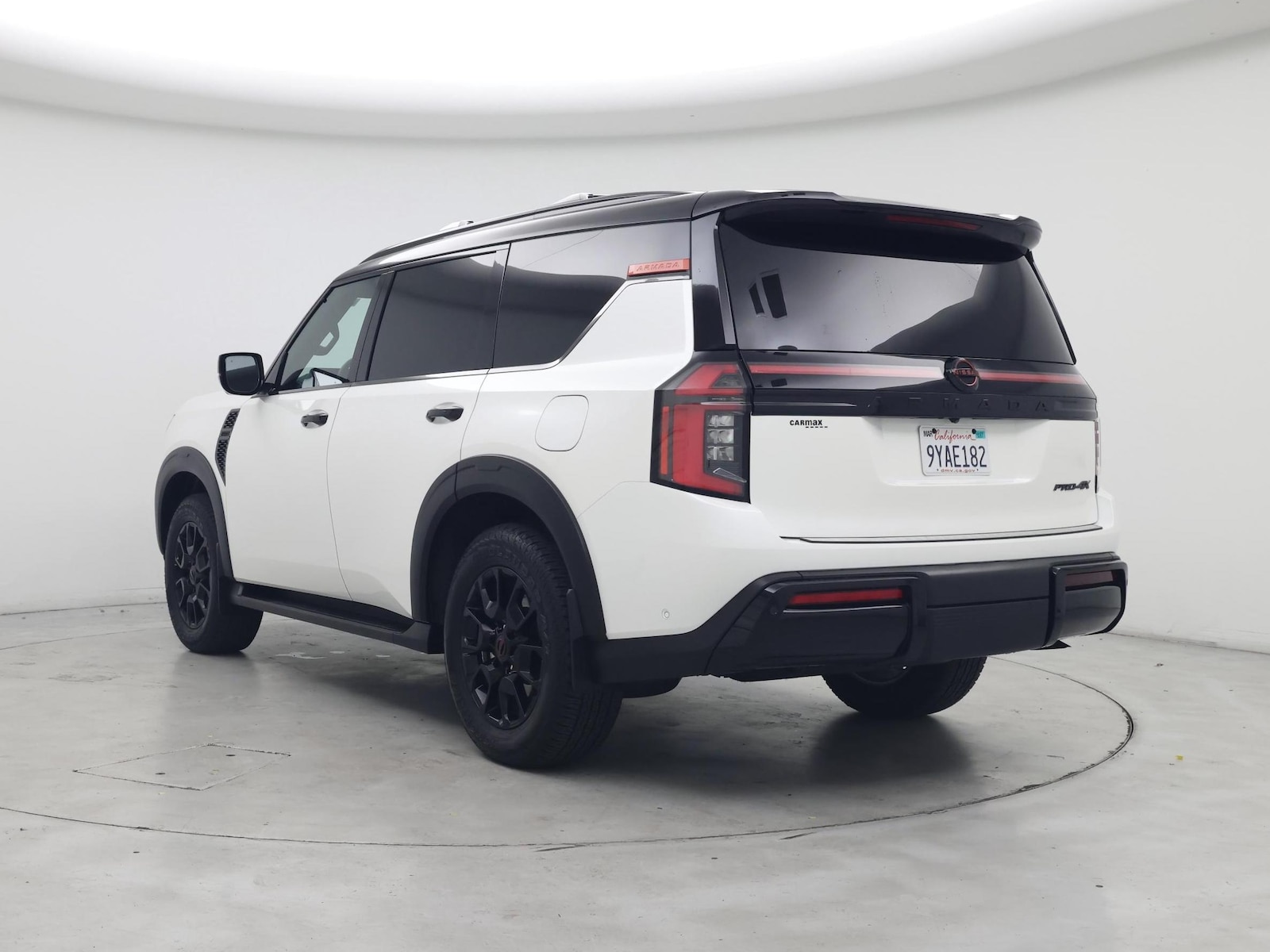 2026 Nissan Armada PRO-4X - Photo 3