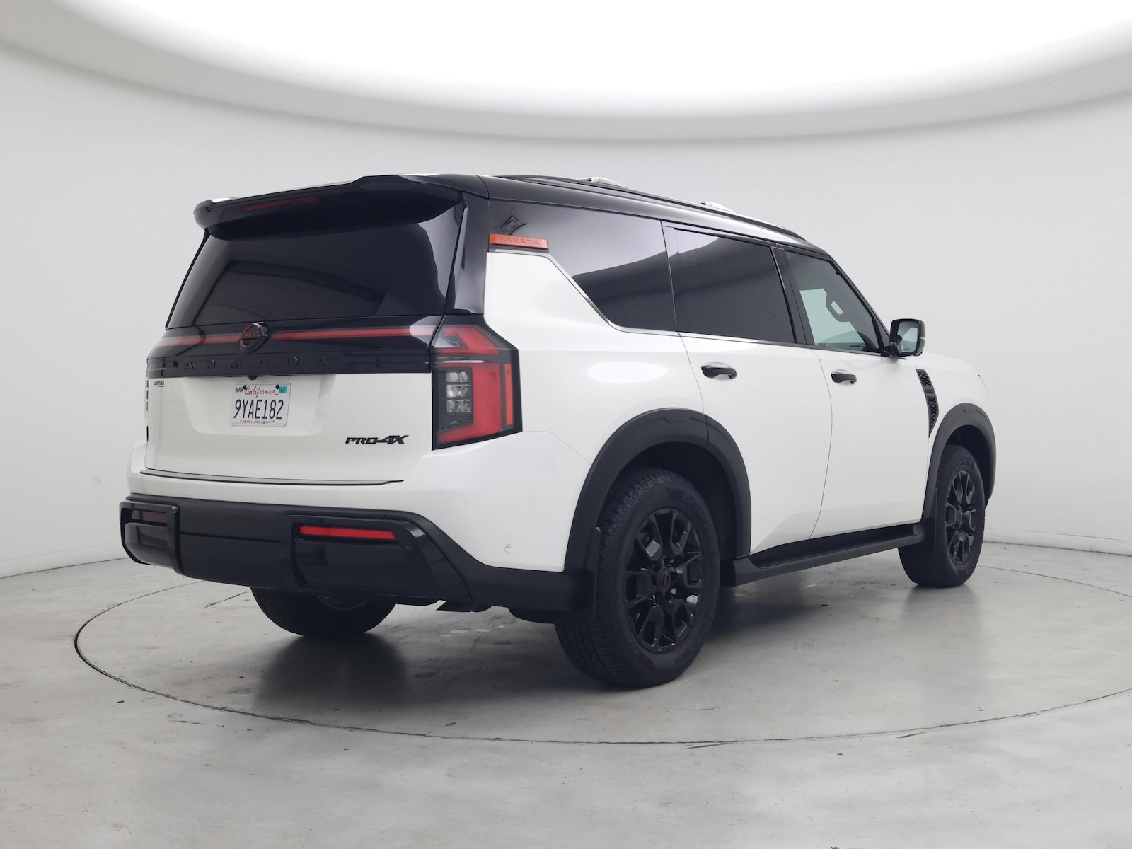 2026 Nissan Armada PRO-4X - Photo 9
