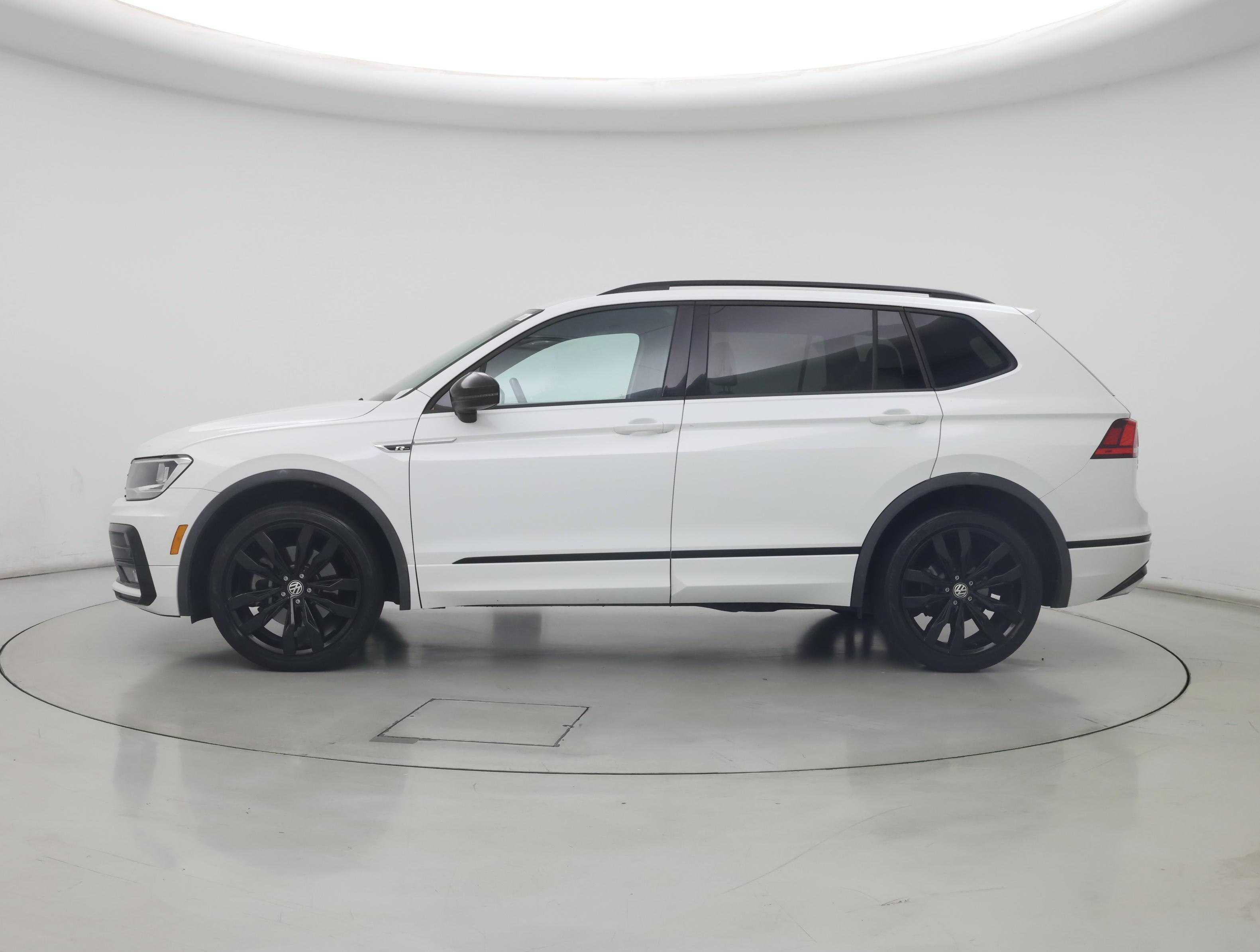 Thumbnail: 2021 Volkswagen Tiguan - 3