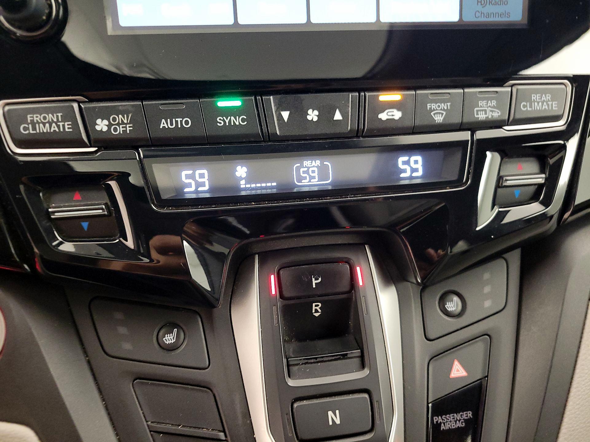 Thumbnail: 2019 Honda Odyssey - 16