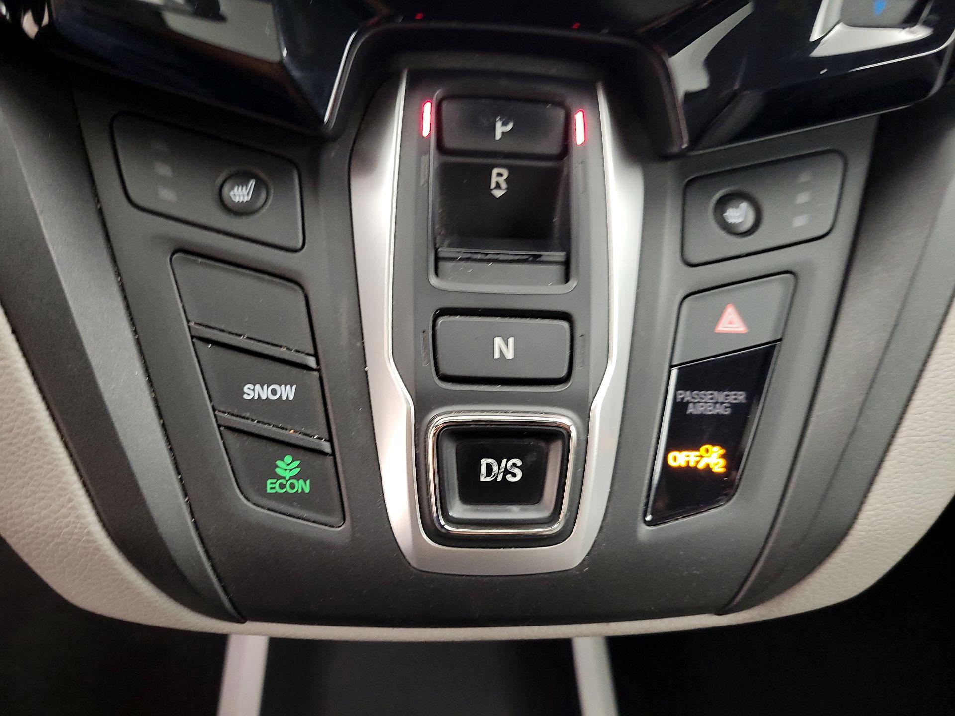 Thumbnail: 2019 Honda Odyssey - 17