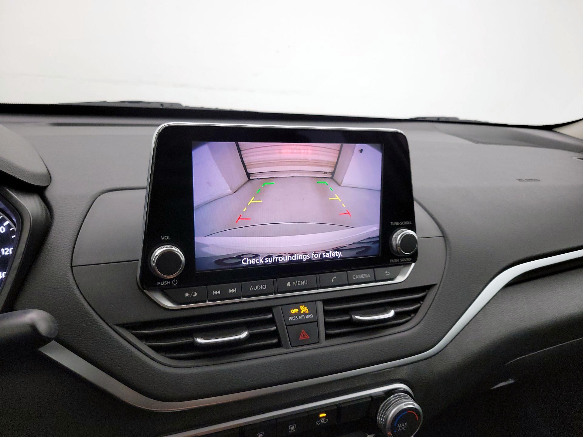 Thumbnail: 2019 Nissan Altima - 14