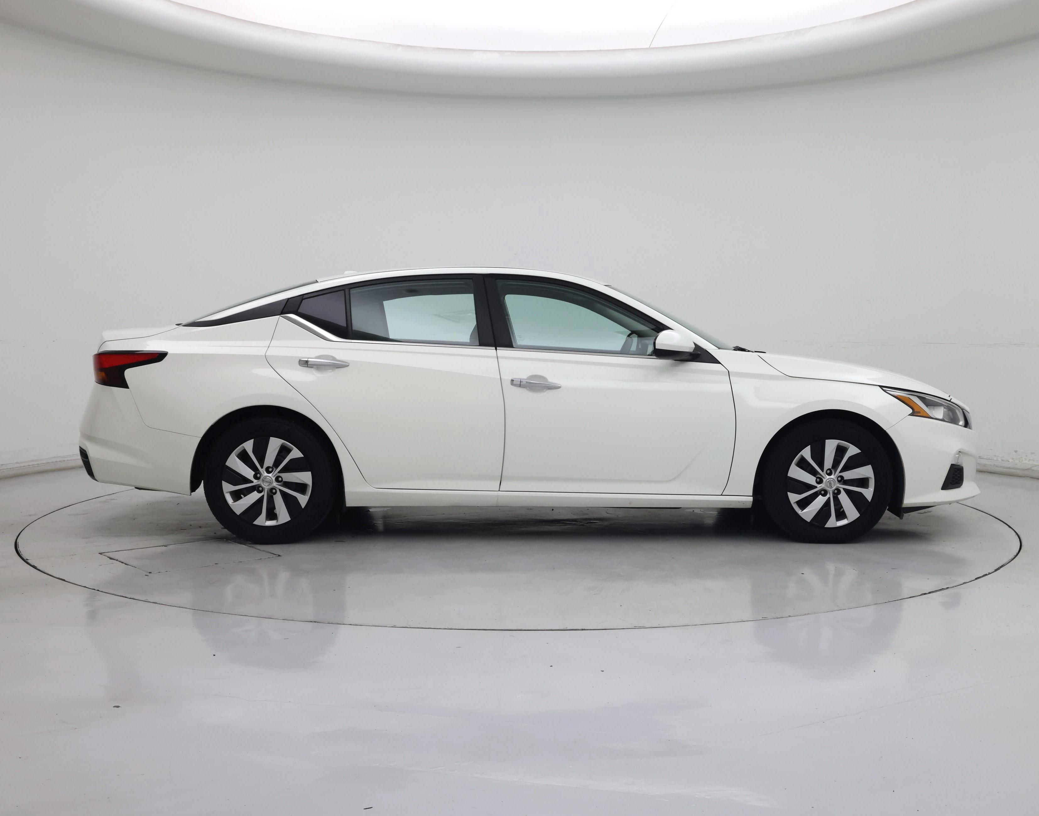 Thumbnail: 2019 Nissan Altima - 7