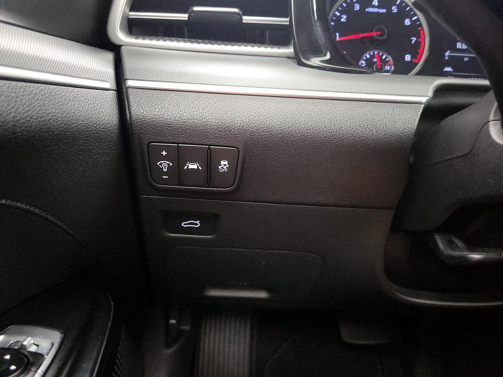 2024 Kia K5 GT-Line - Photo 14