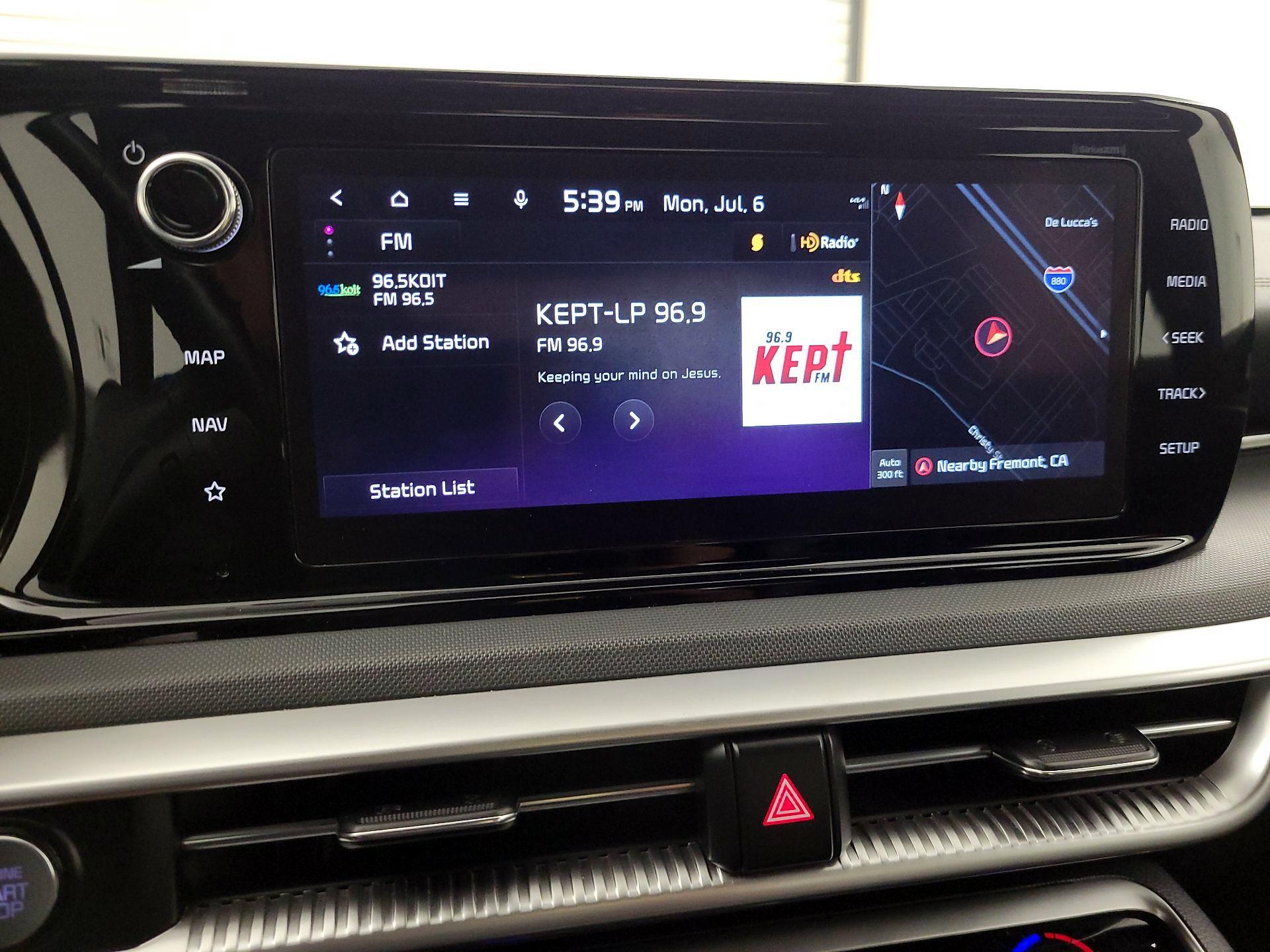 Thumbnail: 2024 Kia K5 - 16