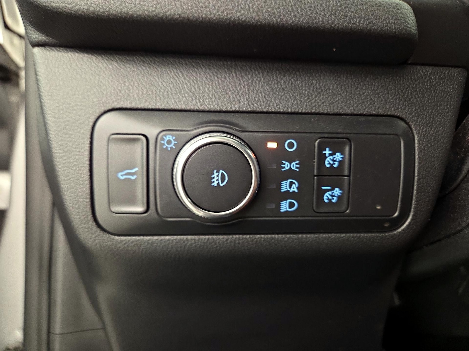 2020 Ford Escape SEL - Photo 14
