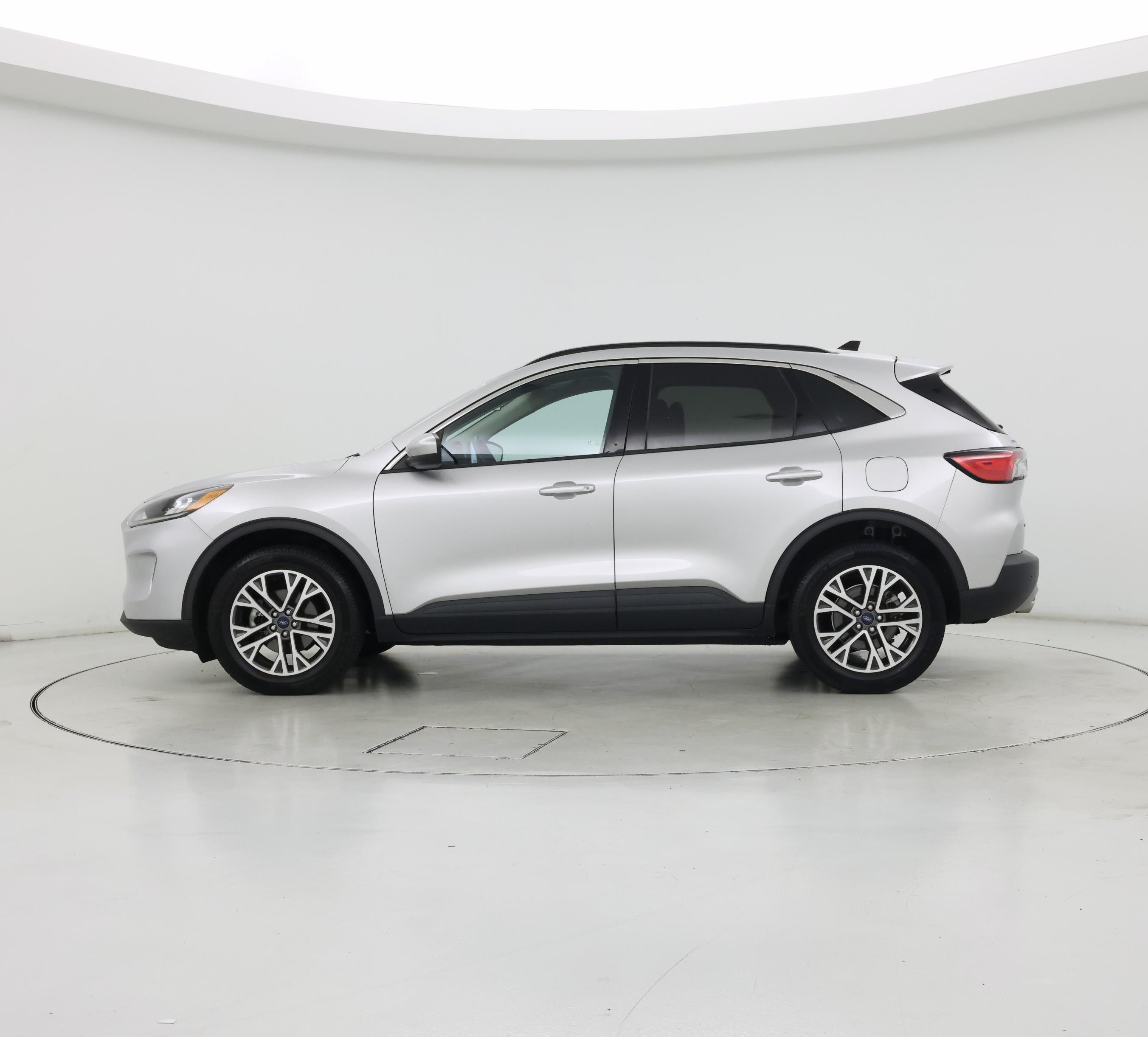 Thumbnail: 2020 Ford Escape - 3