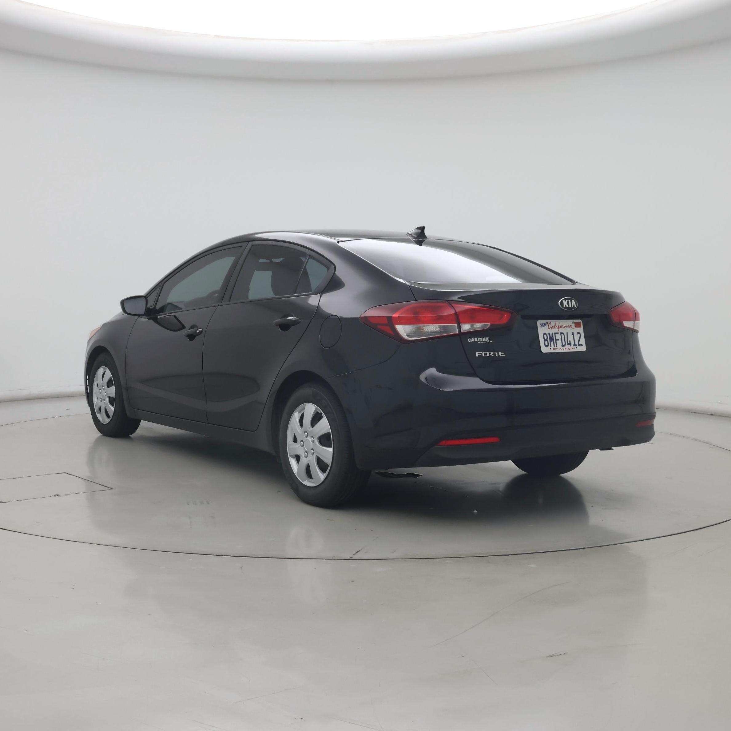 Thumbnail: 2017 Kia Forte - 2