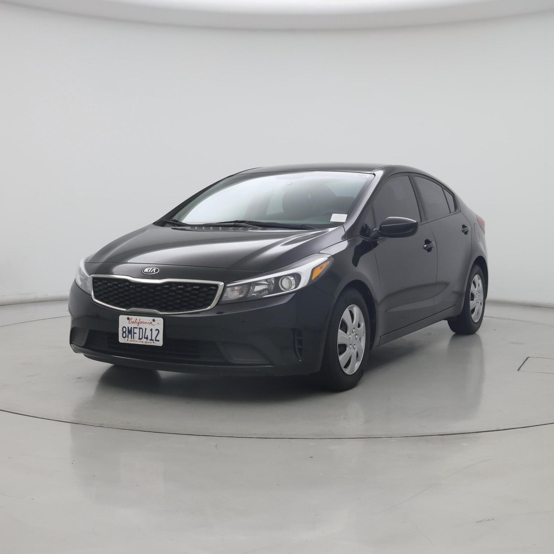 Thumbnail: 2017 Kia Forte - 4