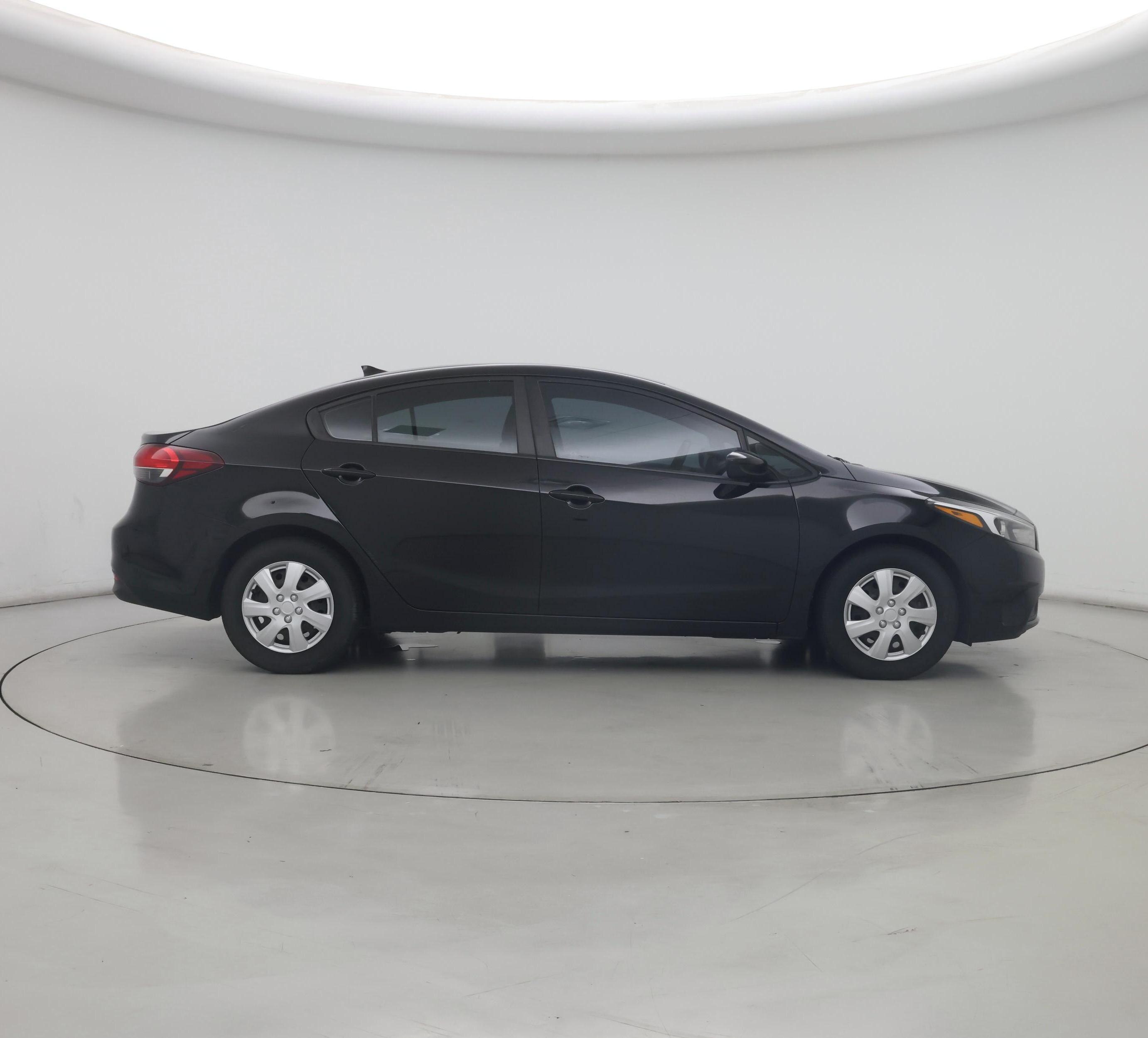 Thumbnail: 2017 Kia Forte - 7