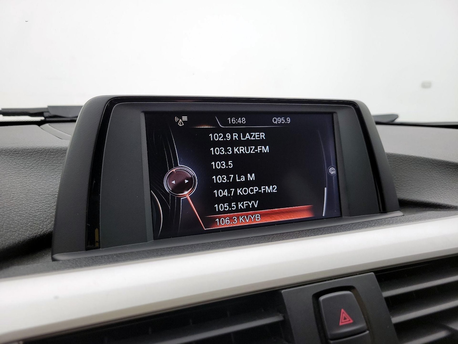 2015 BMW 3 Series 320i - Photo 15