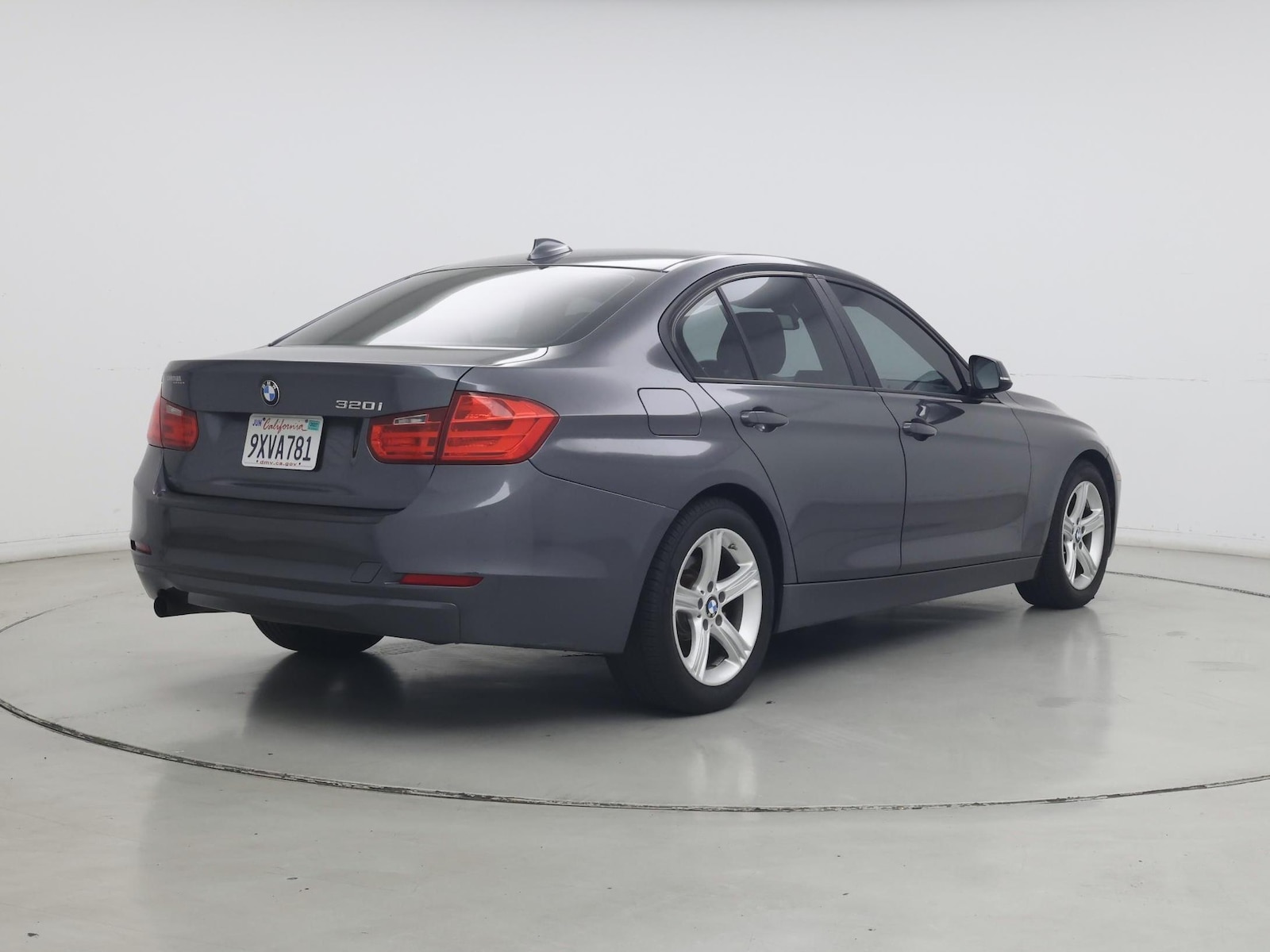 2015 BMW 3 Series 320i - Photo 9