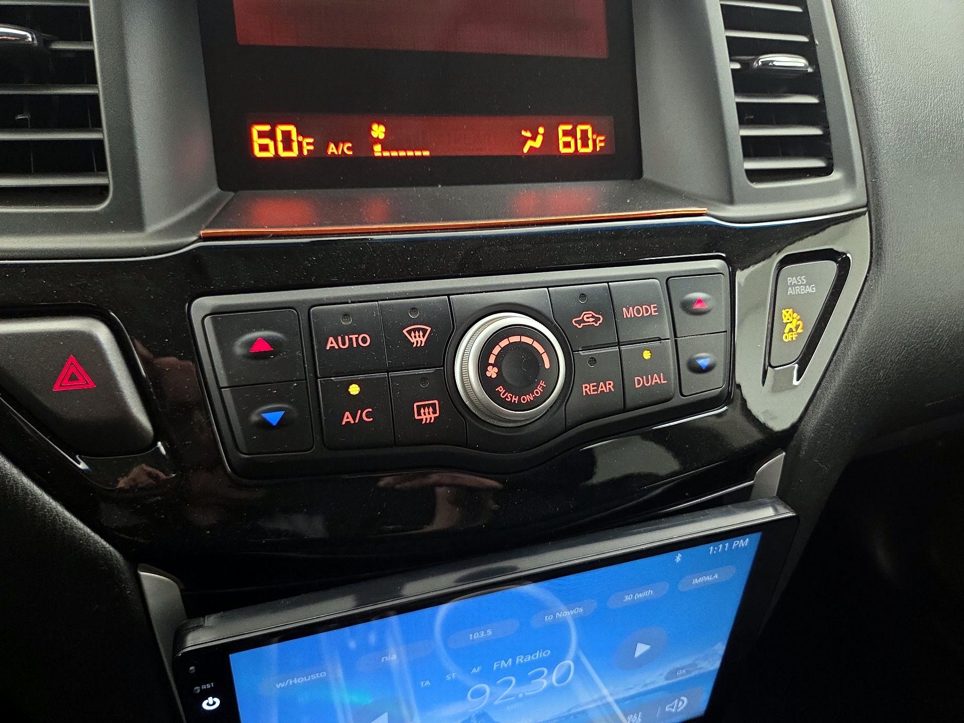 Thumbnail: 2015 Nissan Pathfinder - 15