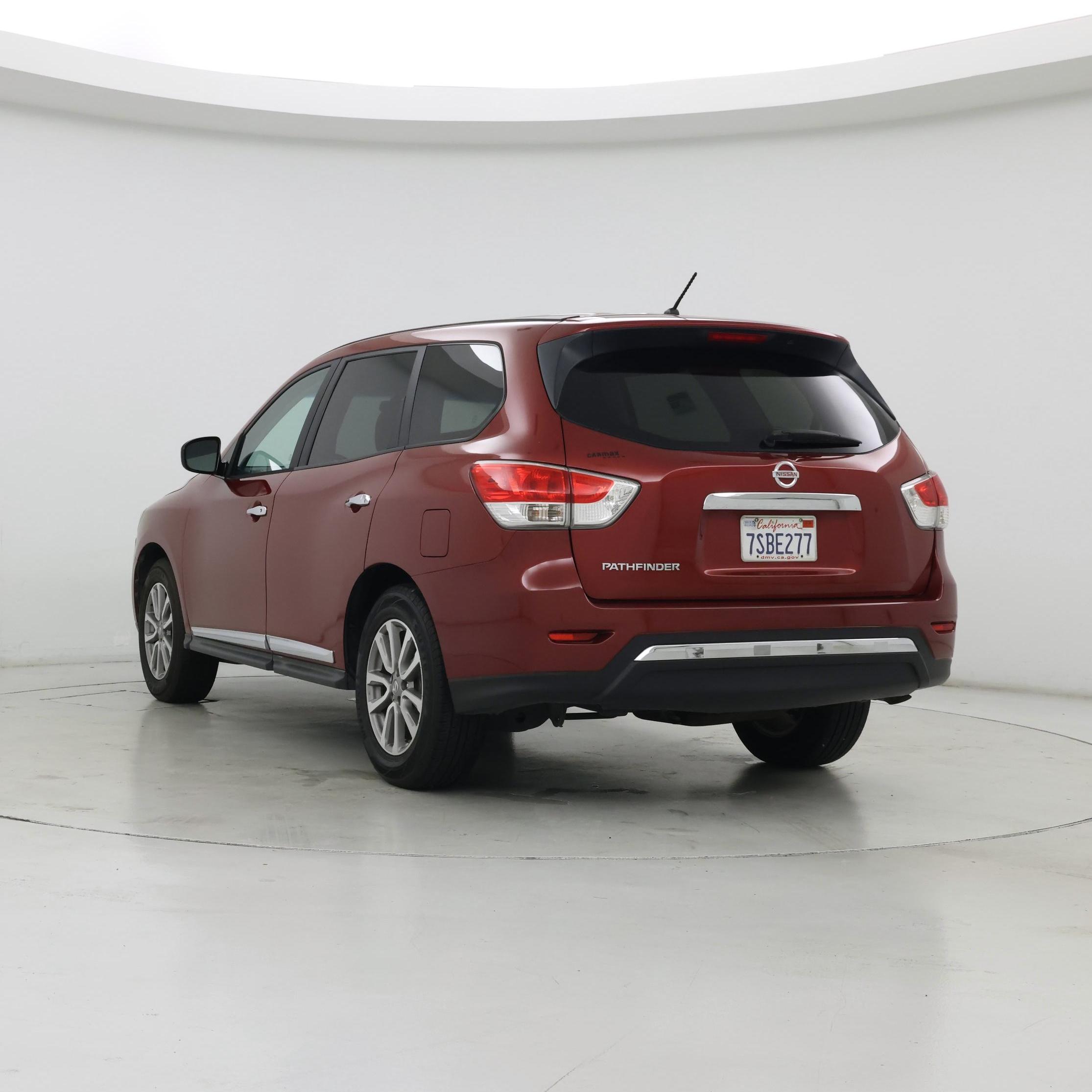 Thumbnail: 2015 Nissan Pathfinder - 2