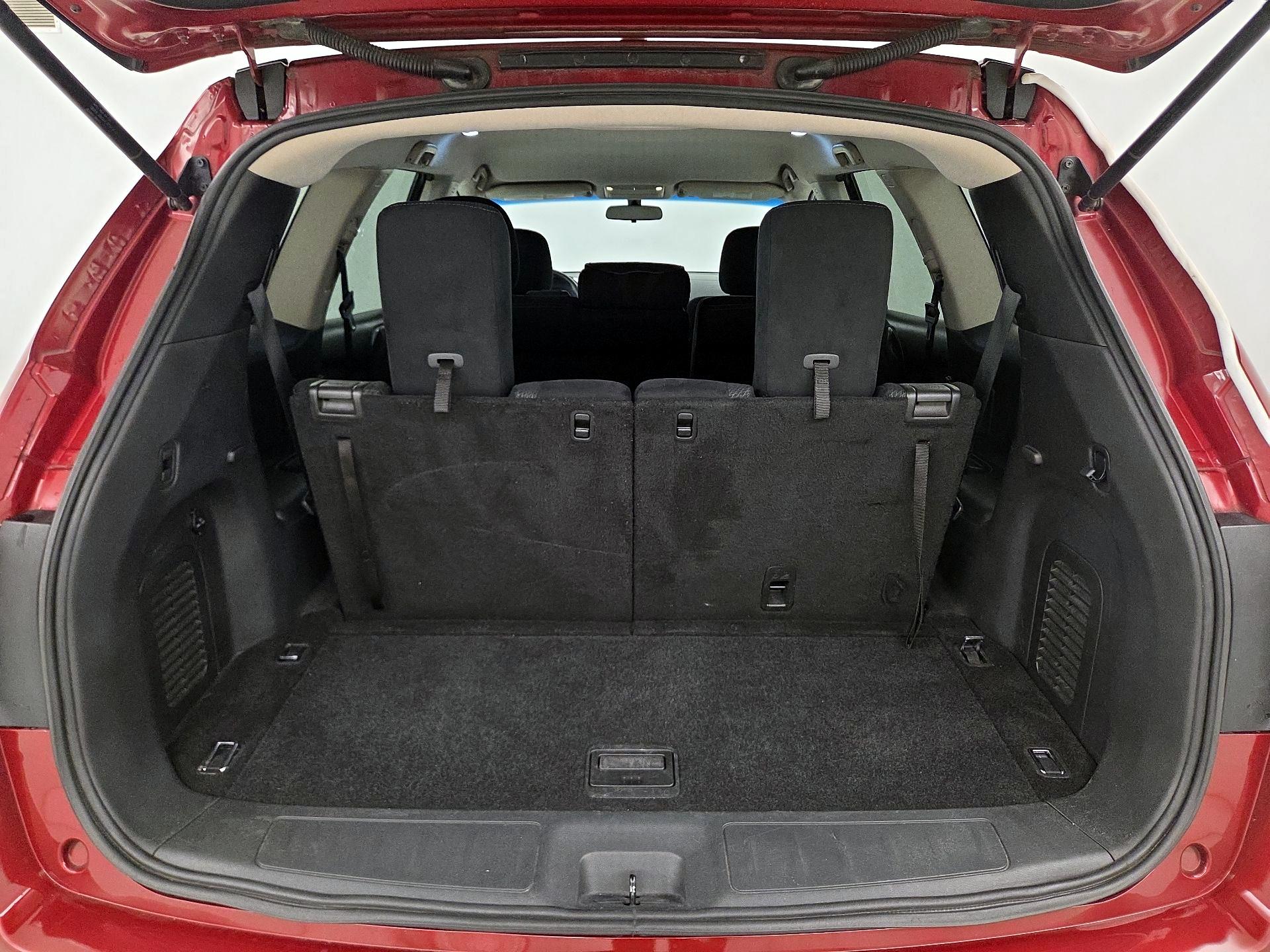 Thumbnail: 2015 Nissan Pathfinder - 19