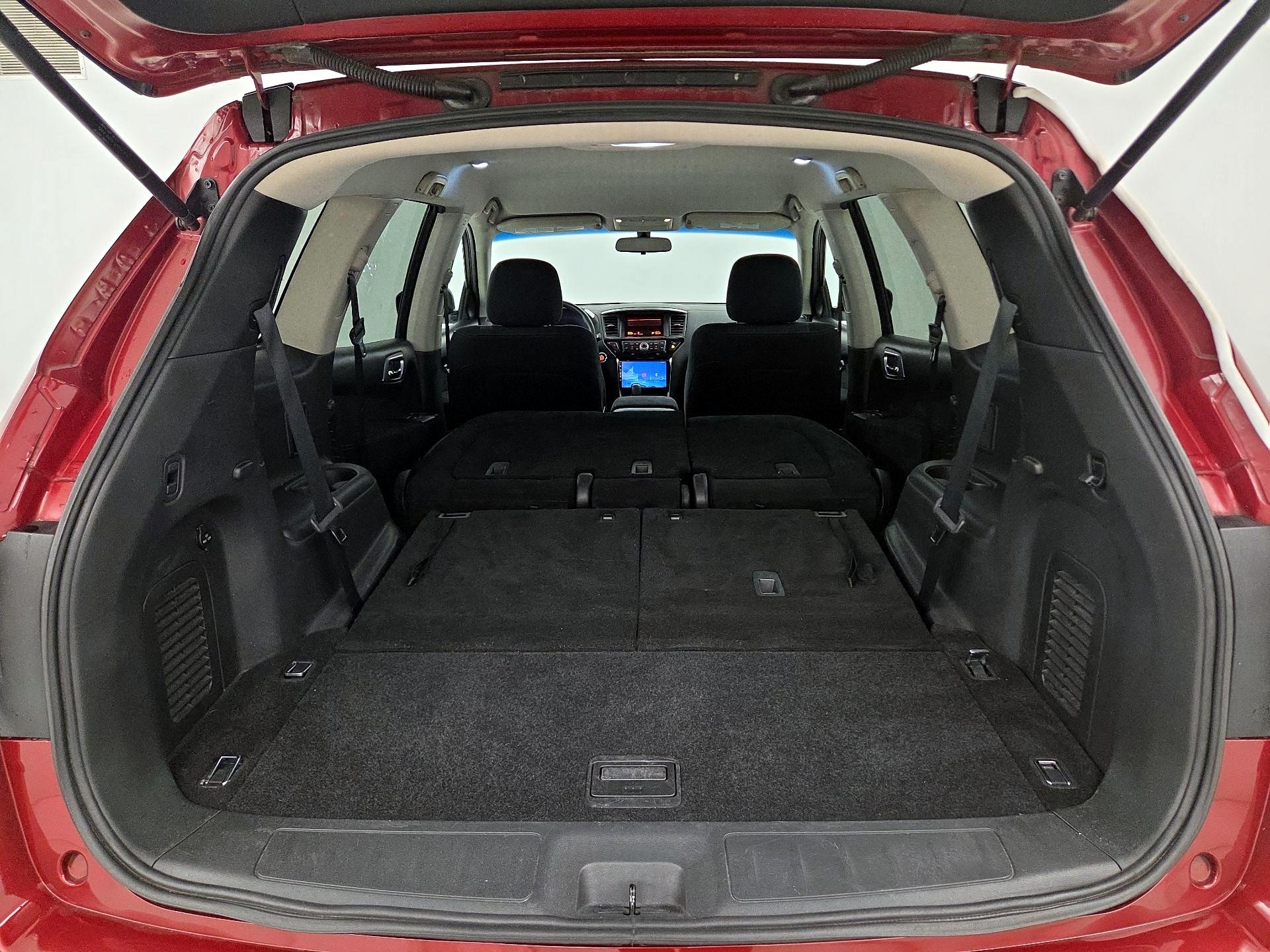 Thumbnail: 2015 Nissan Pathfinder - 20