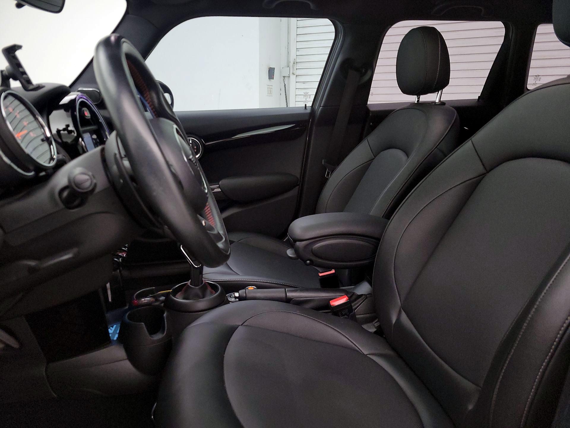 Thumbnail: 2020 MINI Cooper Hardtop - 11