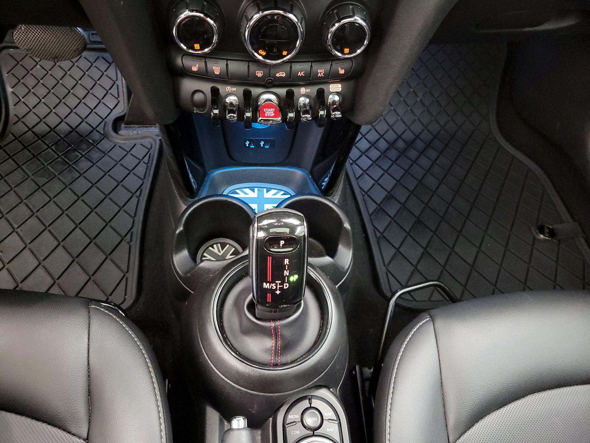Thumbnail: 2020 MINI Cooper Hardtop - 18