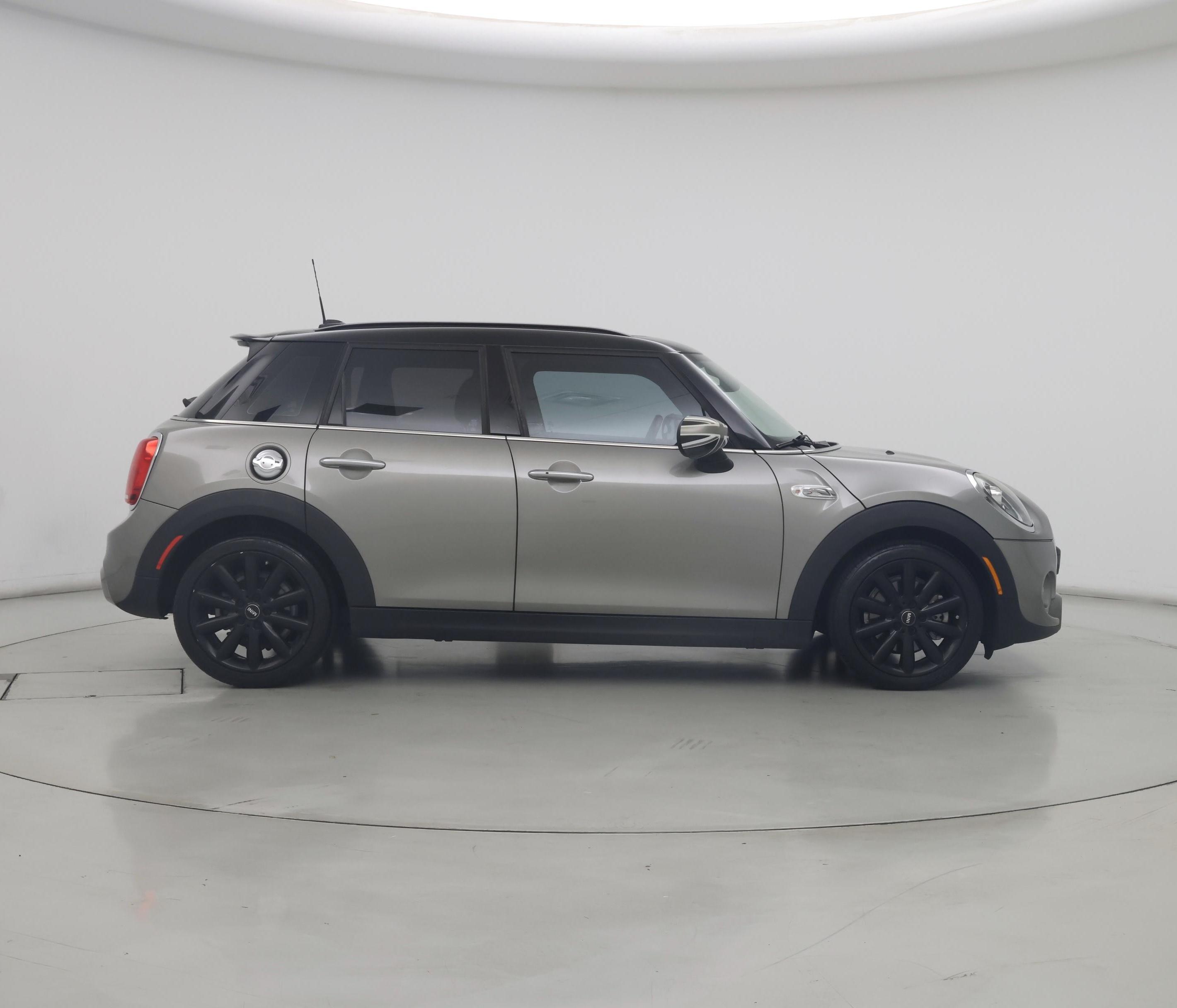 Thumbnail: 2020 MINI Cooper Hardtop - 7