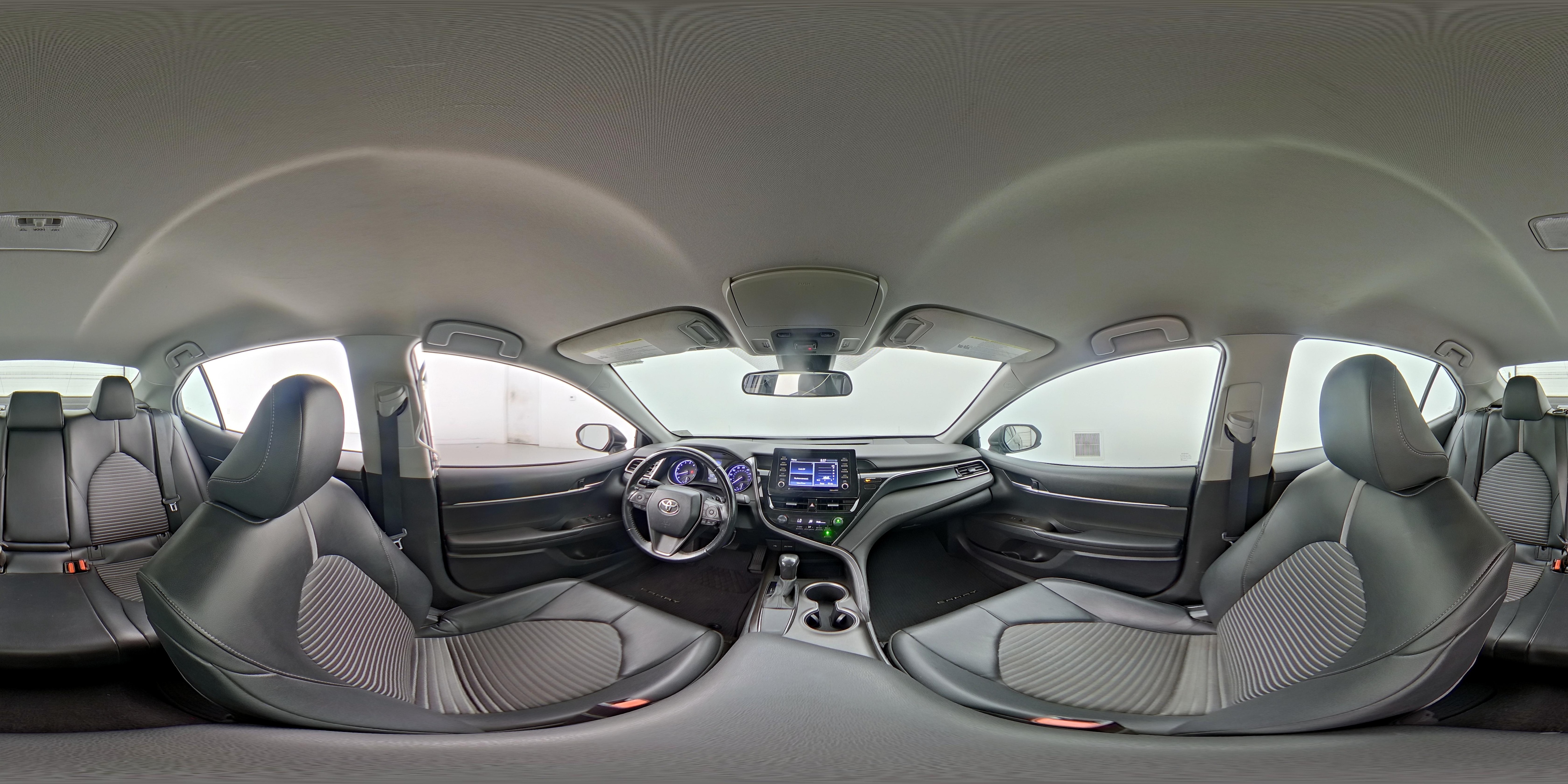 2021 Toyota Camry SE - Photo 24