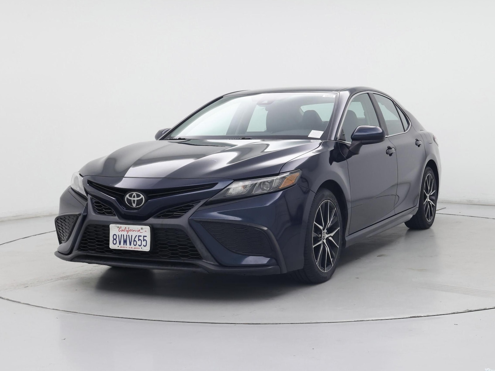 2021 Toyota Camry SE - Photo 5