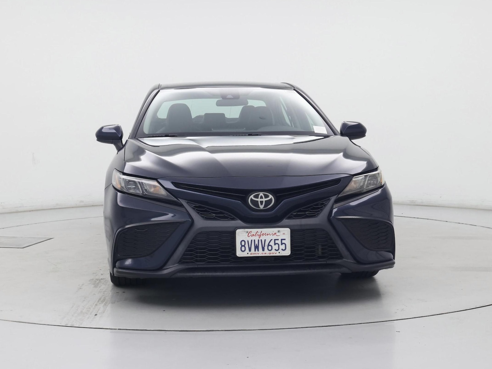 2021 Toyota Camry SE - Photo 6