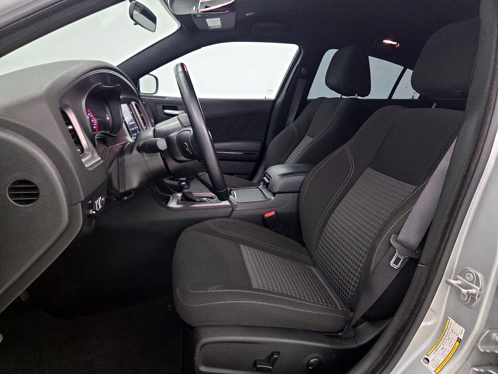 2023 Dodge Charger SXT - Photo 12