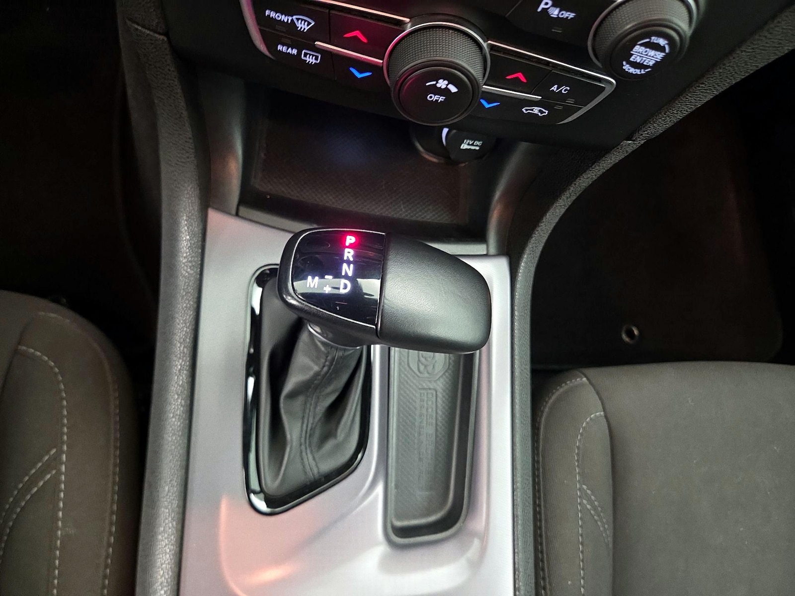 2023 Dodge Charger SXT - Photo 18