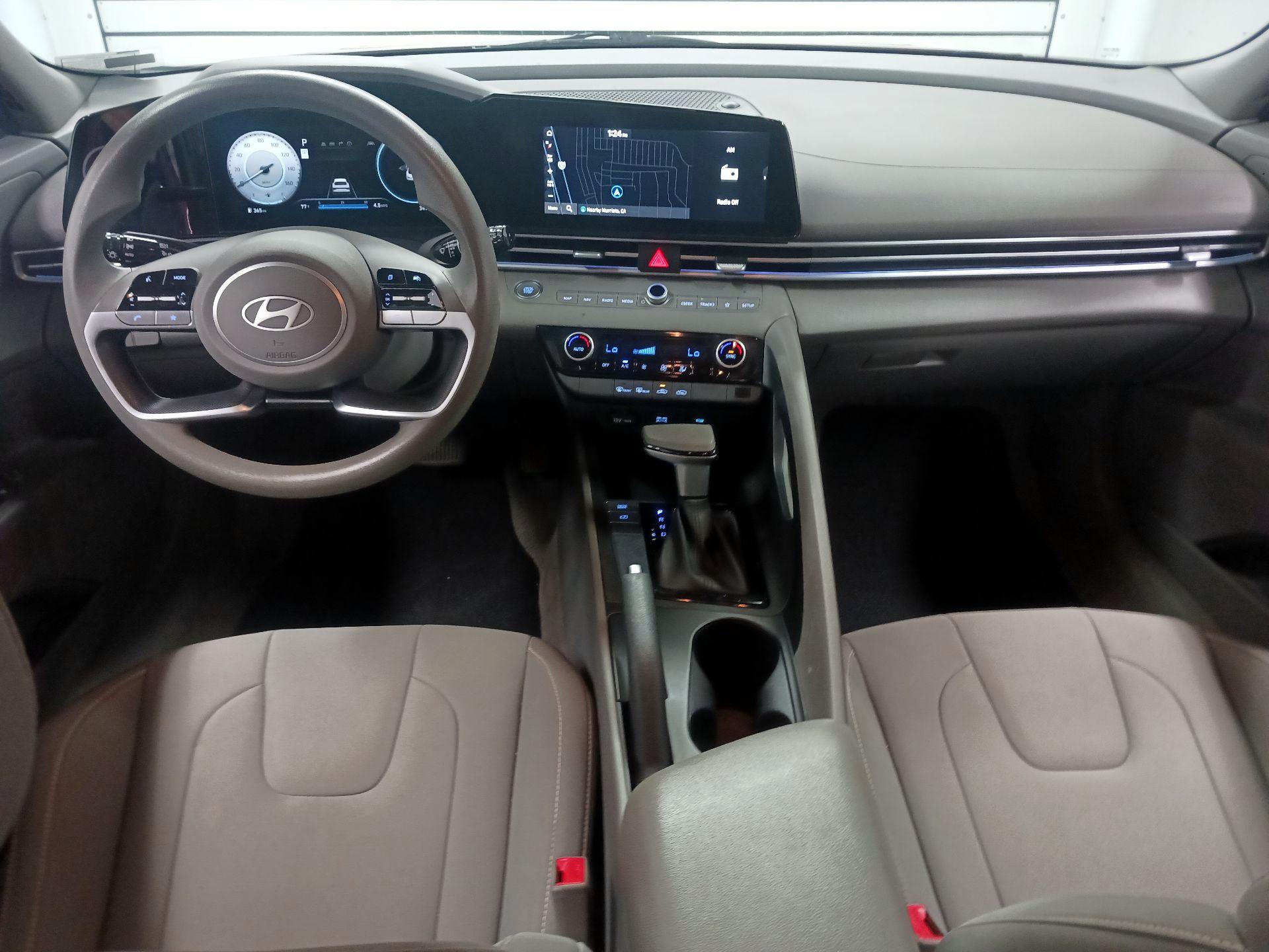 Thumbnail: 2024 Hyundai Elantra - 9
