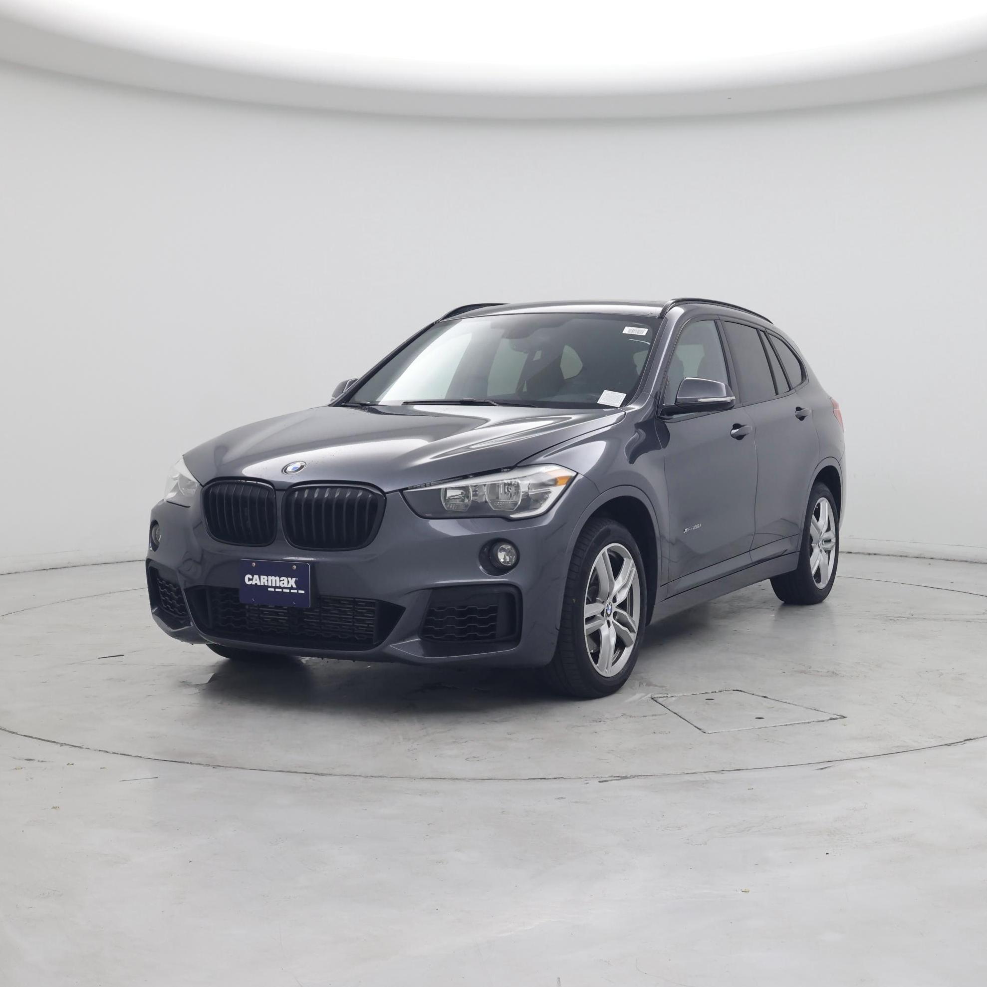 Thumbnail: 2018 BMW X1 - 4