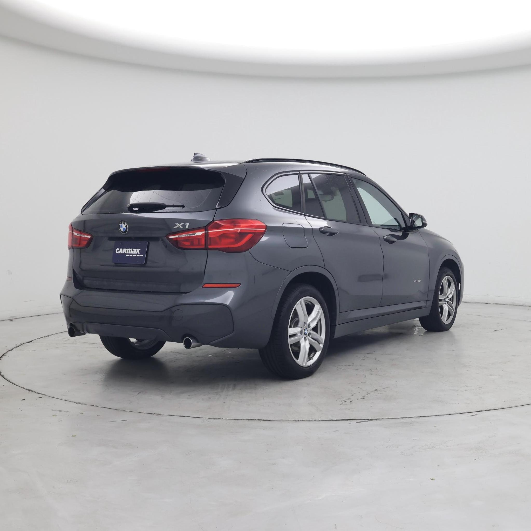 Thumbnail: 2018 BMW X1 - 8