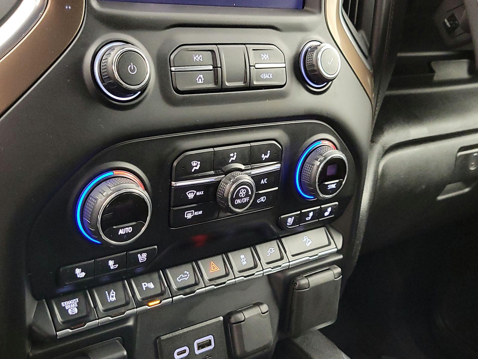 2020 Chevrolet Silverado 3500HD High Country - Photo 17