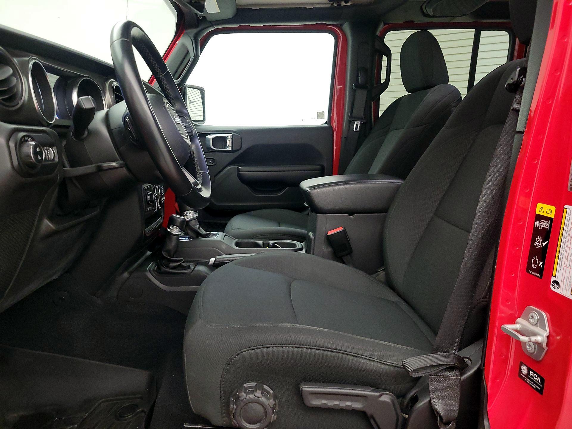 Thumbnail: 2021 Jeep Gladiator - 11