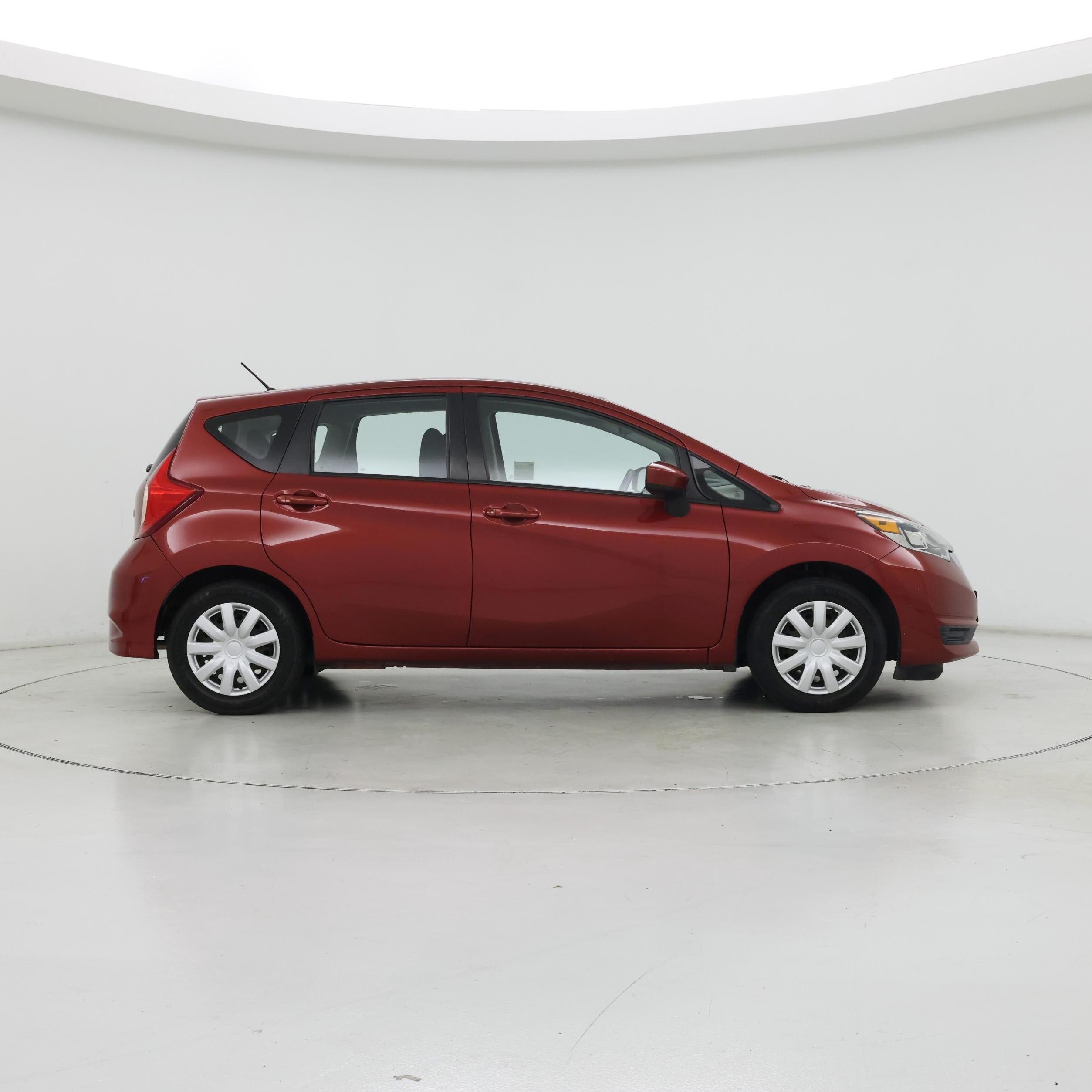 Thumbnail: 2018 Nissan Versa Note - 7