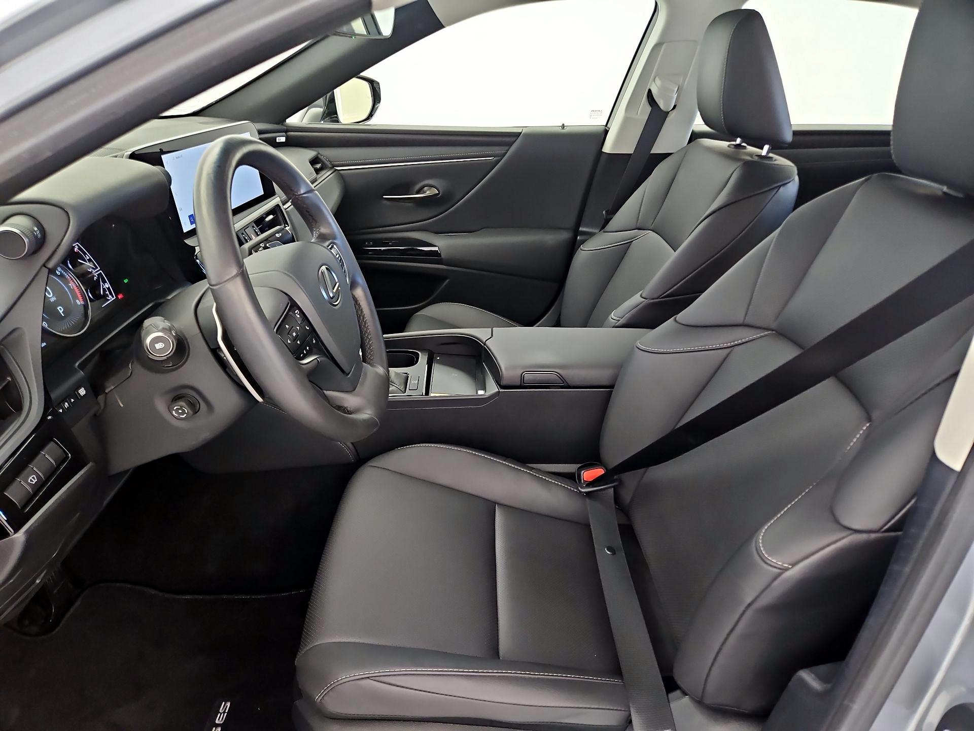 Thumbnail: 2024 Lexus ES - 11