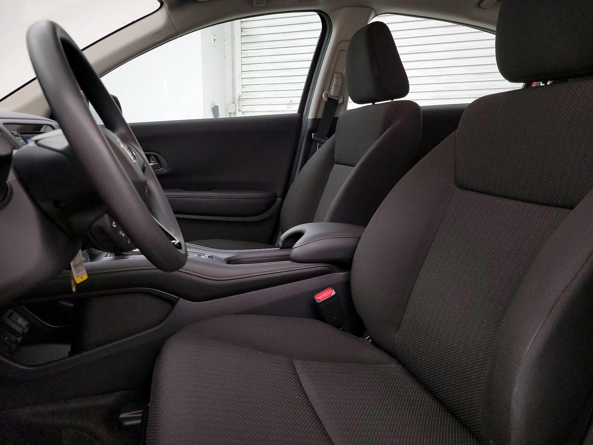 Thumbnail: 2016 Honda HR-V - 11