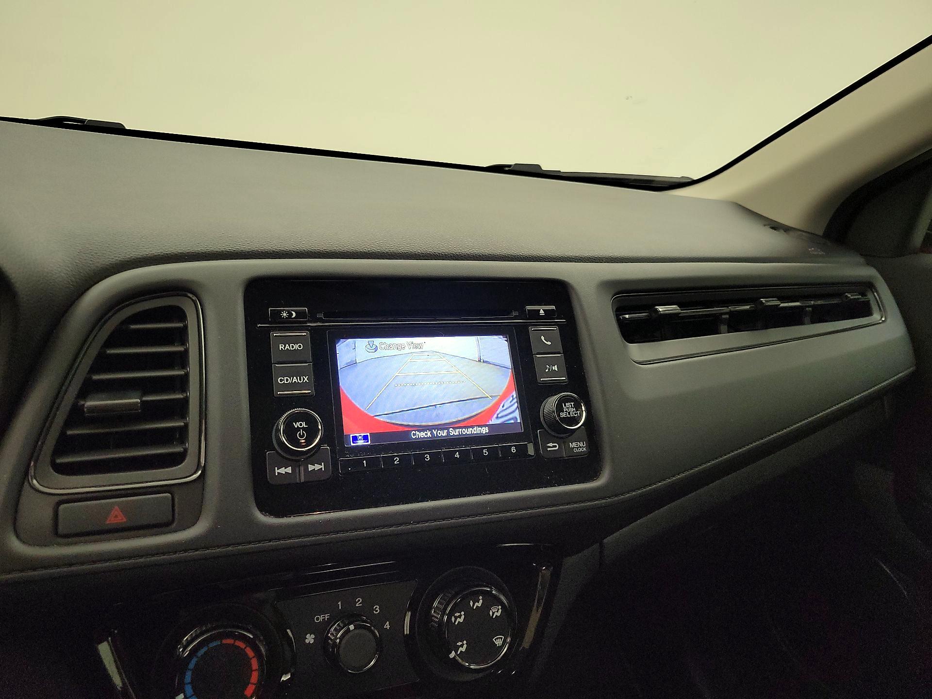 Thumbnail: 2016 Honda HR-V - 14