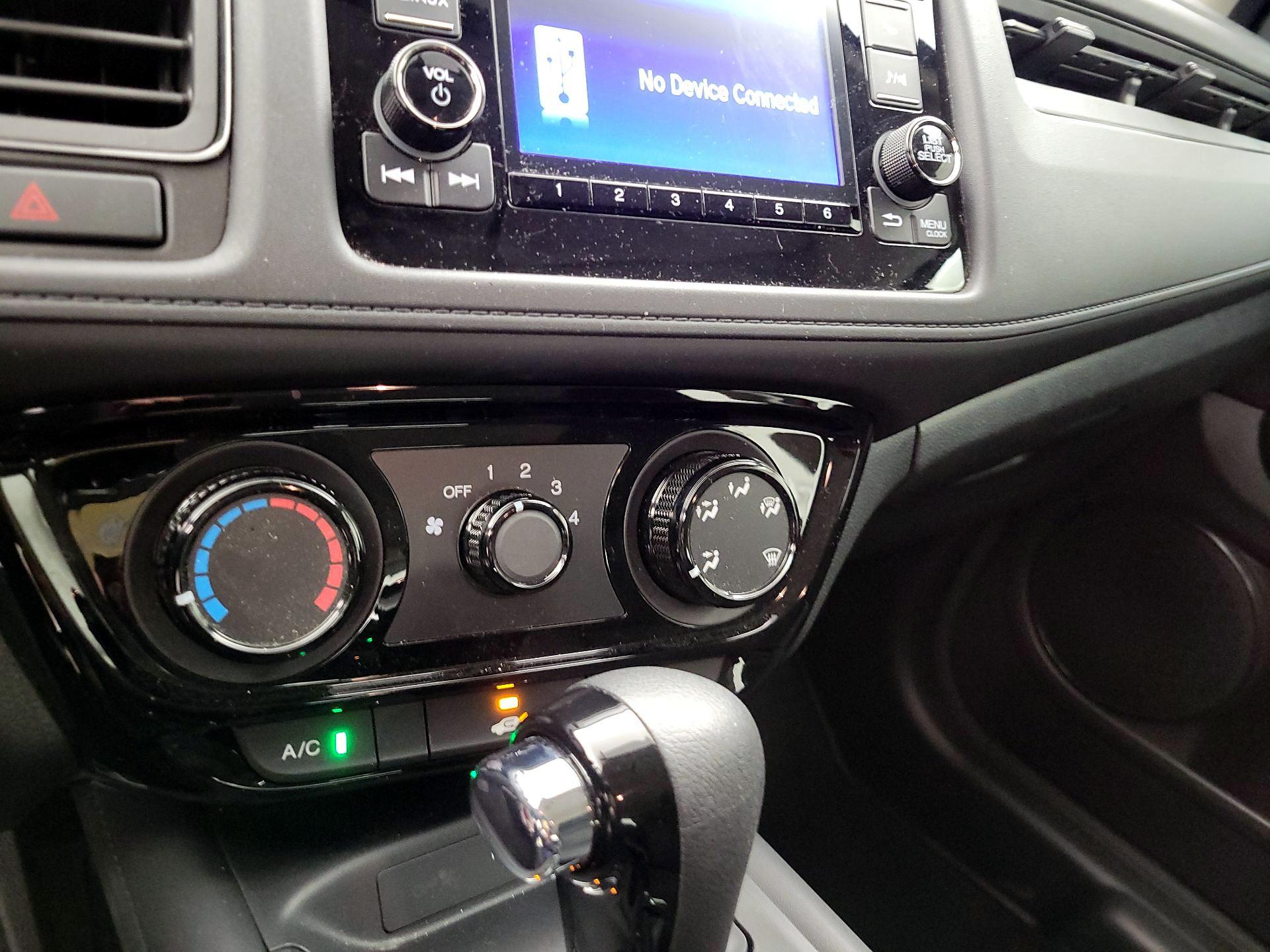 Thumbnail: 2016 Honda HR-V - 16