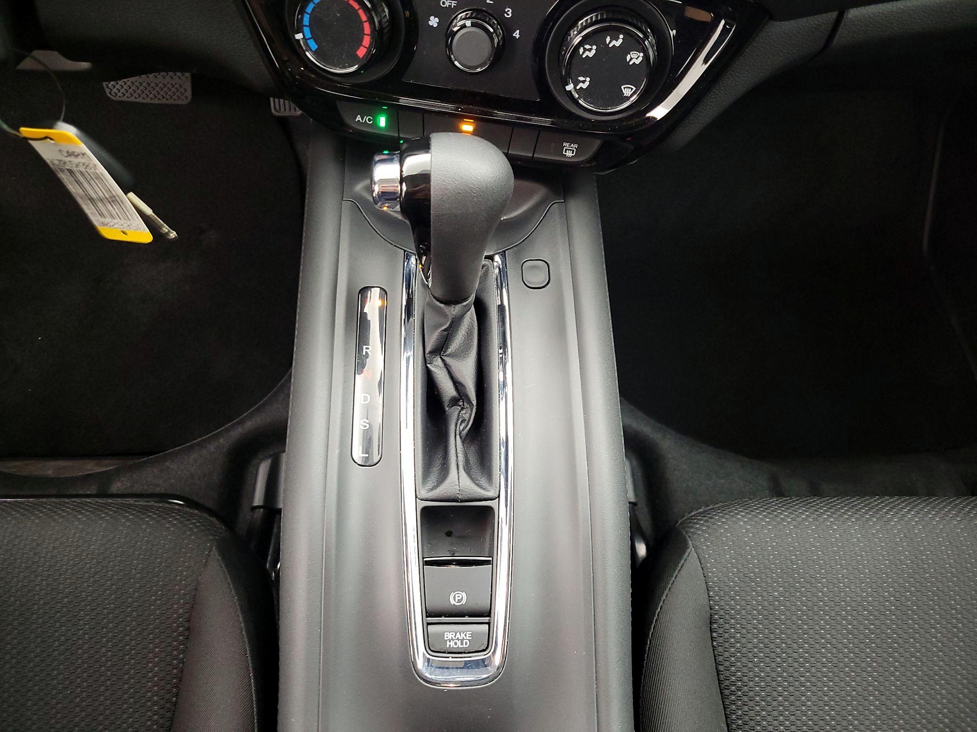 Thumbnail: 2016 Honda HR-V - 17