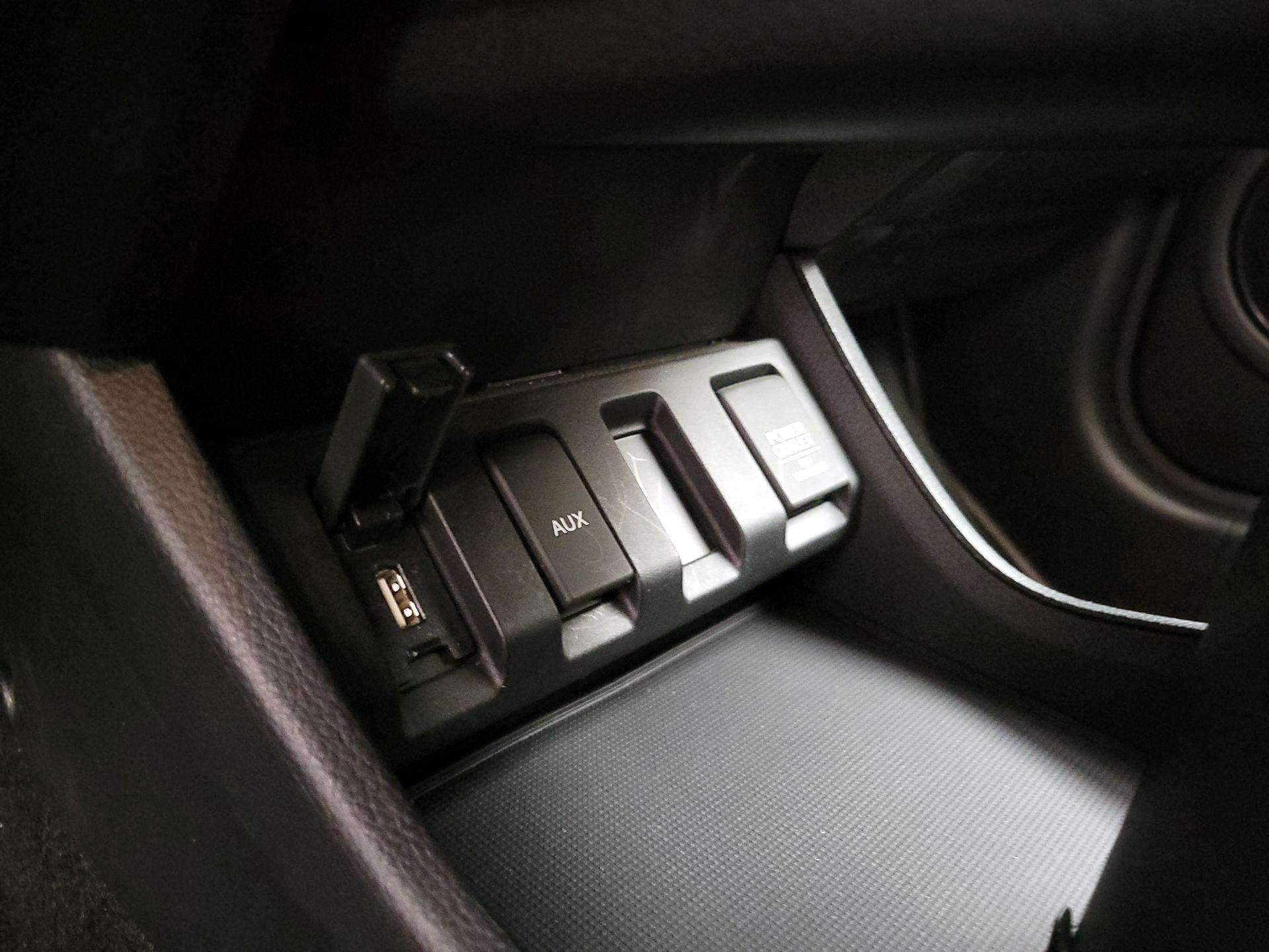 Thumbnail: 2016 Honda HR-V - 18